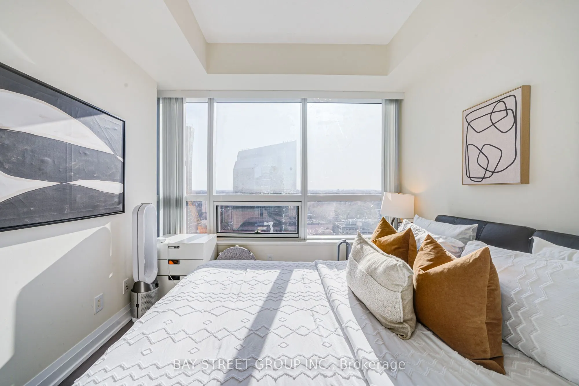 5 Sheppard Avenue E, #2019