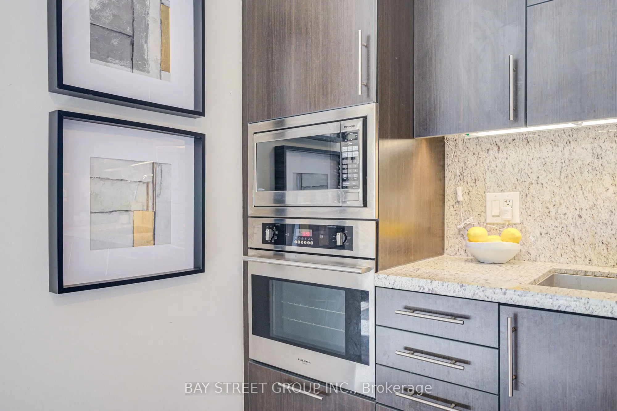 5 Sheppard Avenue E, #2019