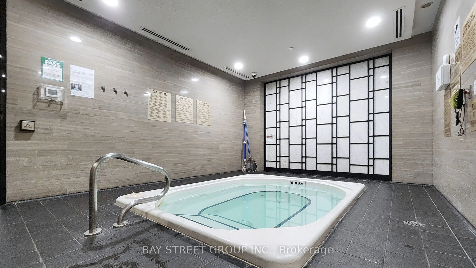 5 Sheppard Avenue E, #2019