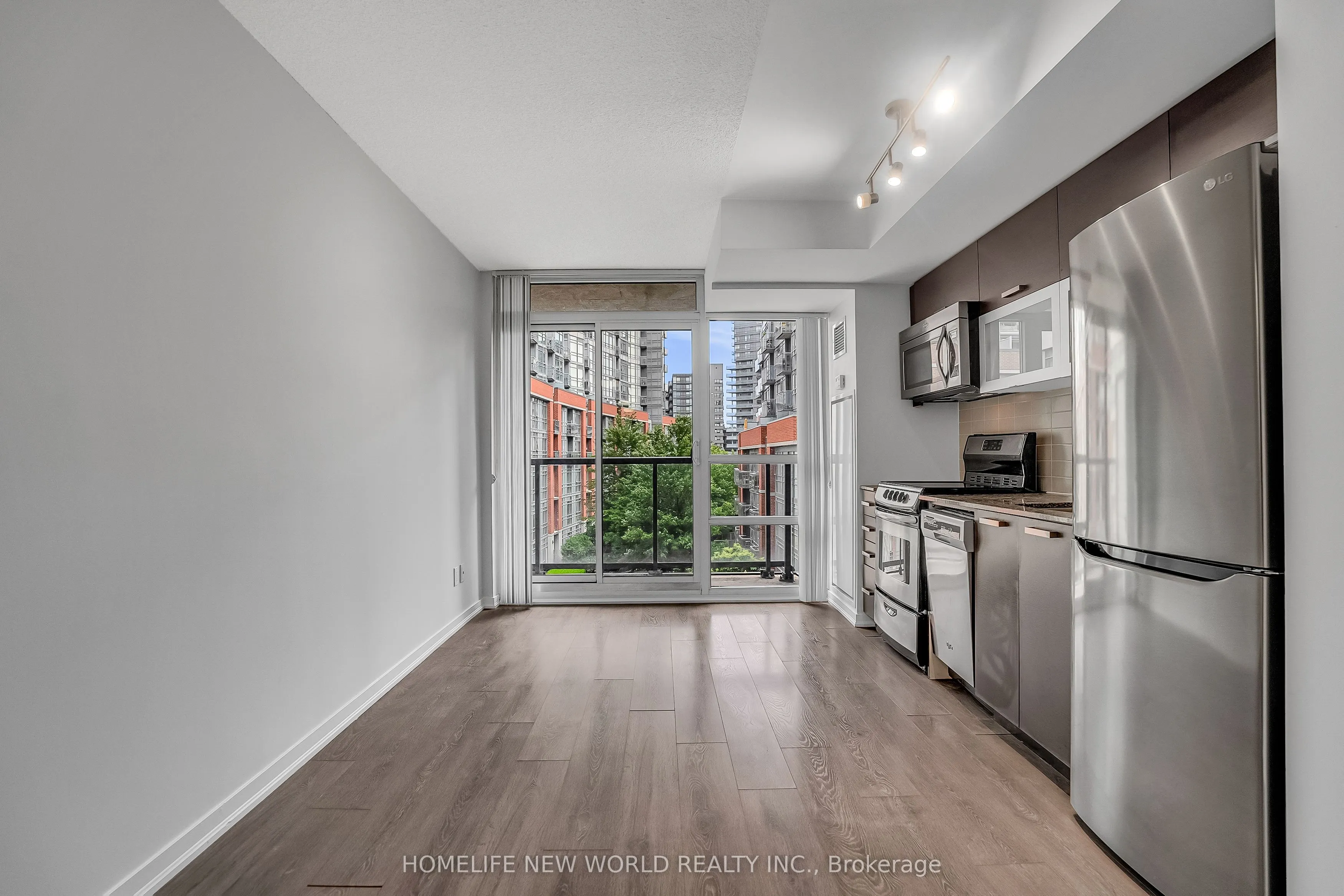 68 Abell Street, #505