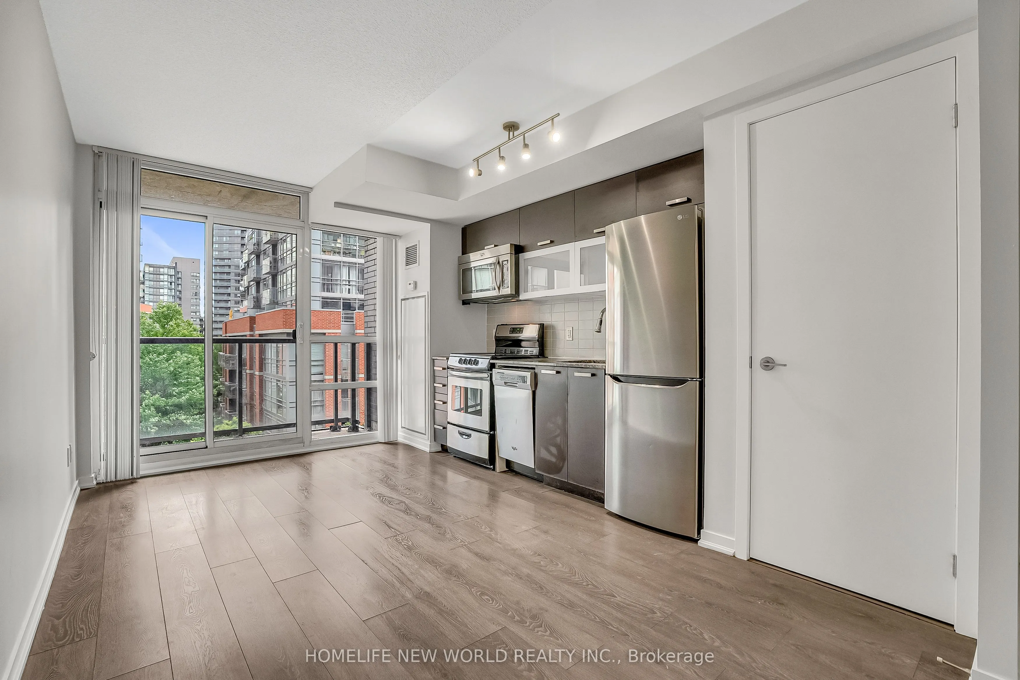 68 Abell Street, #505