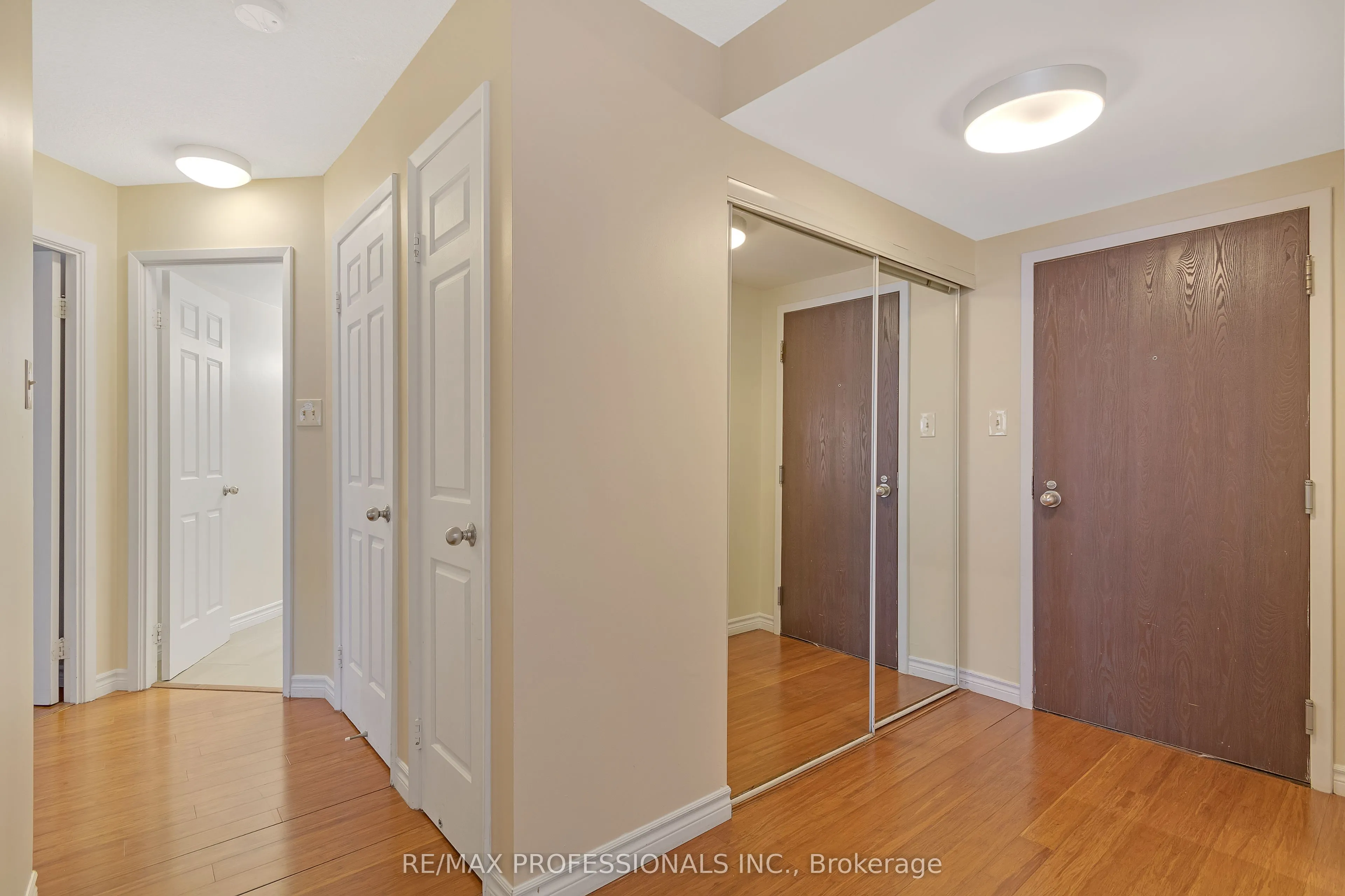717 Bay Street #702
