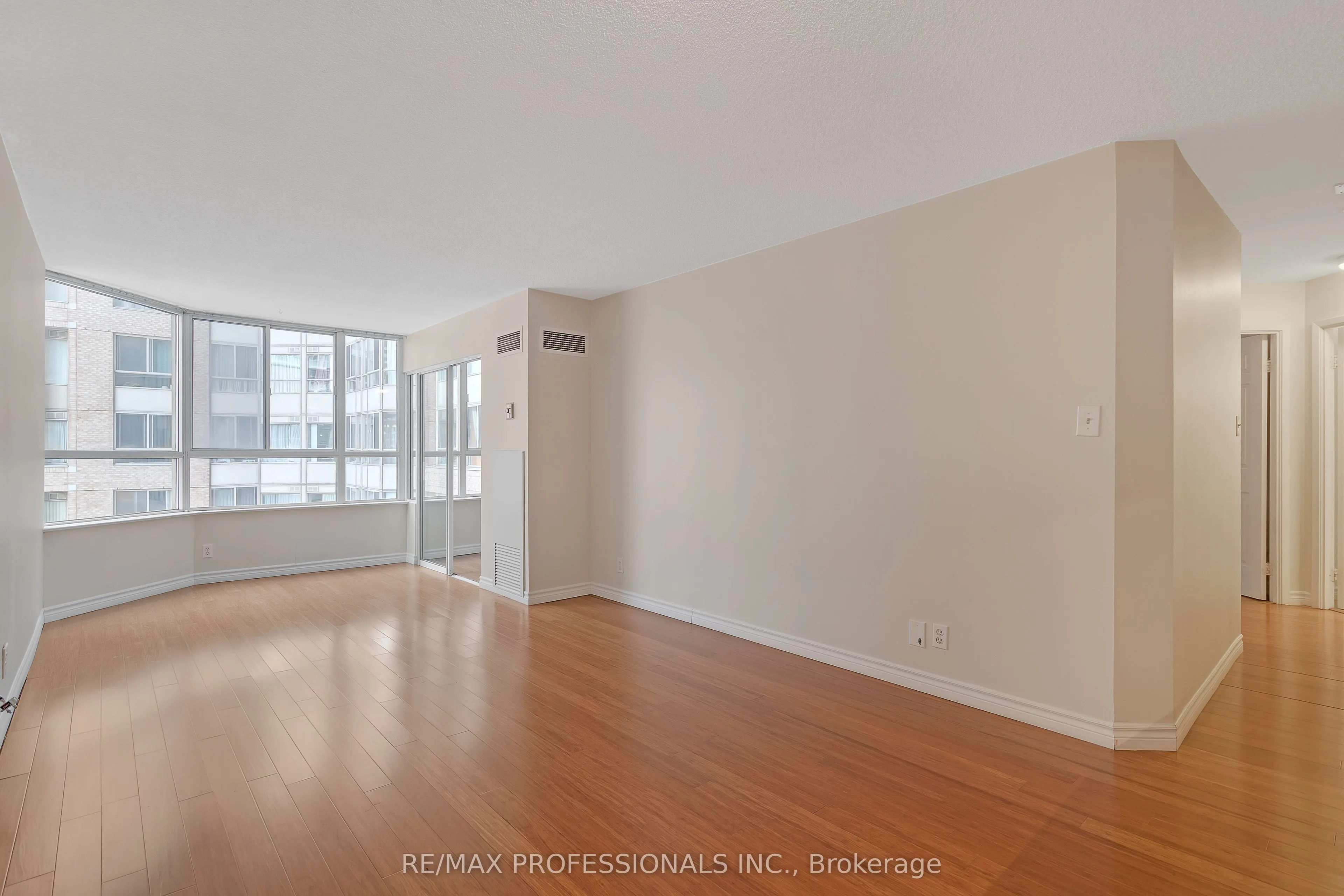 717 Bay Street #702