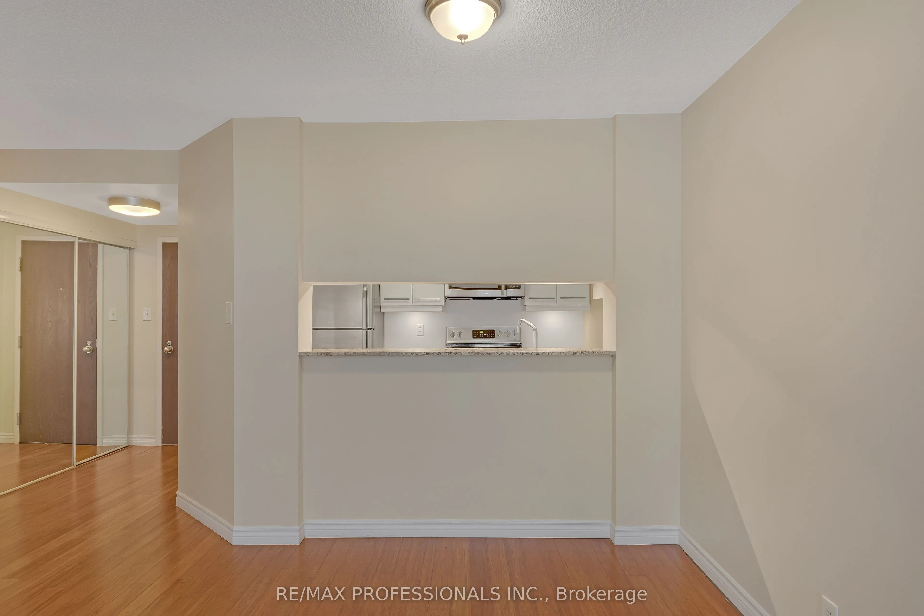 717 Bay Street #702