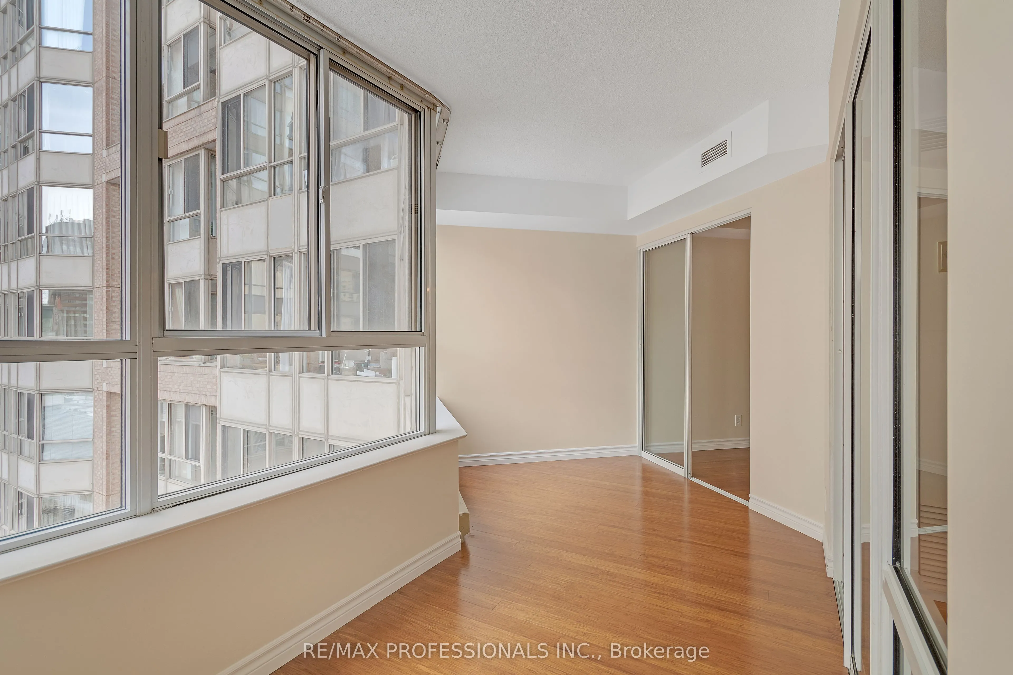 717 Bay Street #702