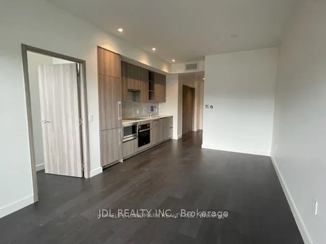 95 McMahon Drive, #1910