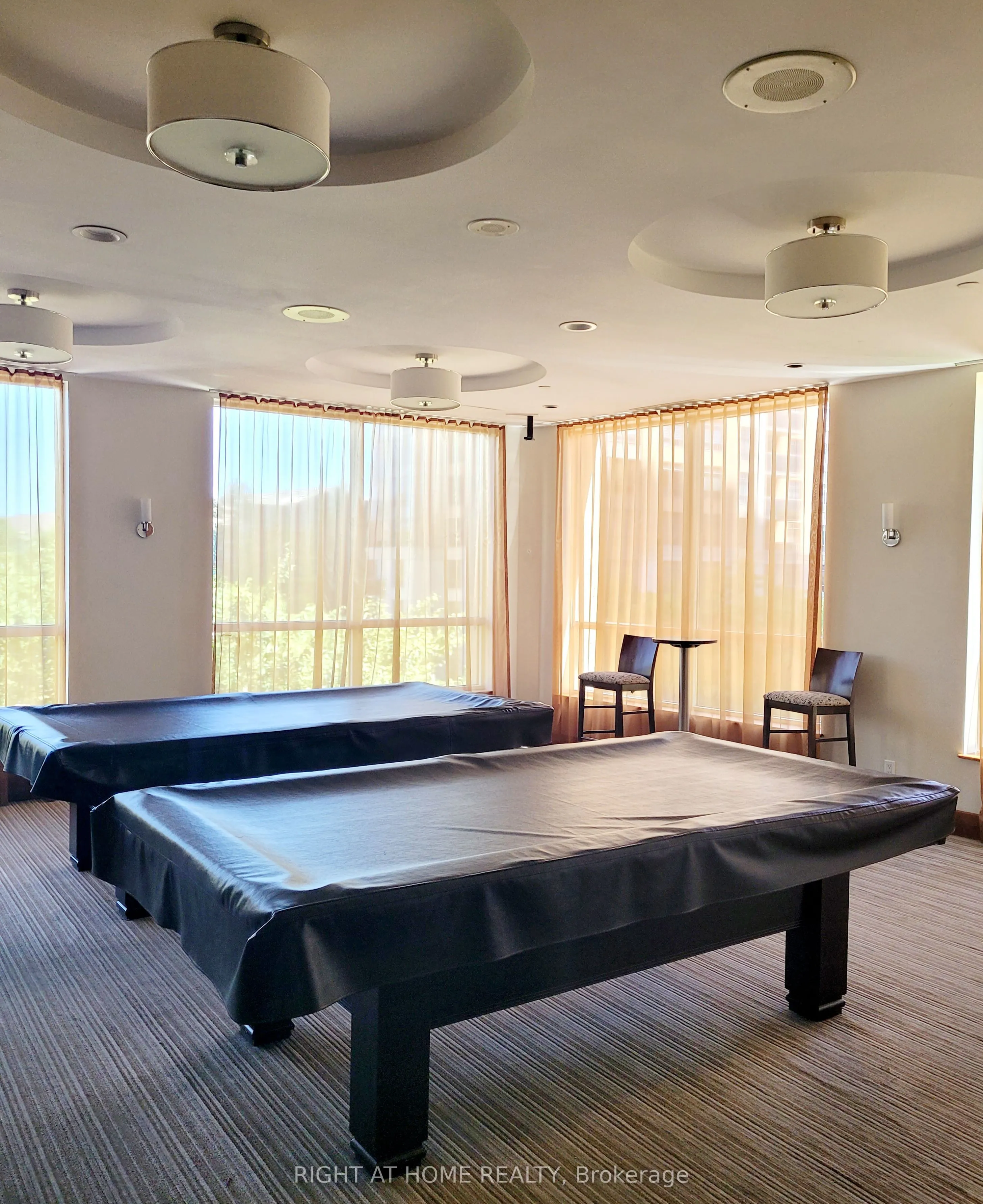 10 NORTHTOWN Way, #2112