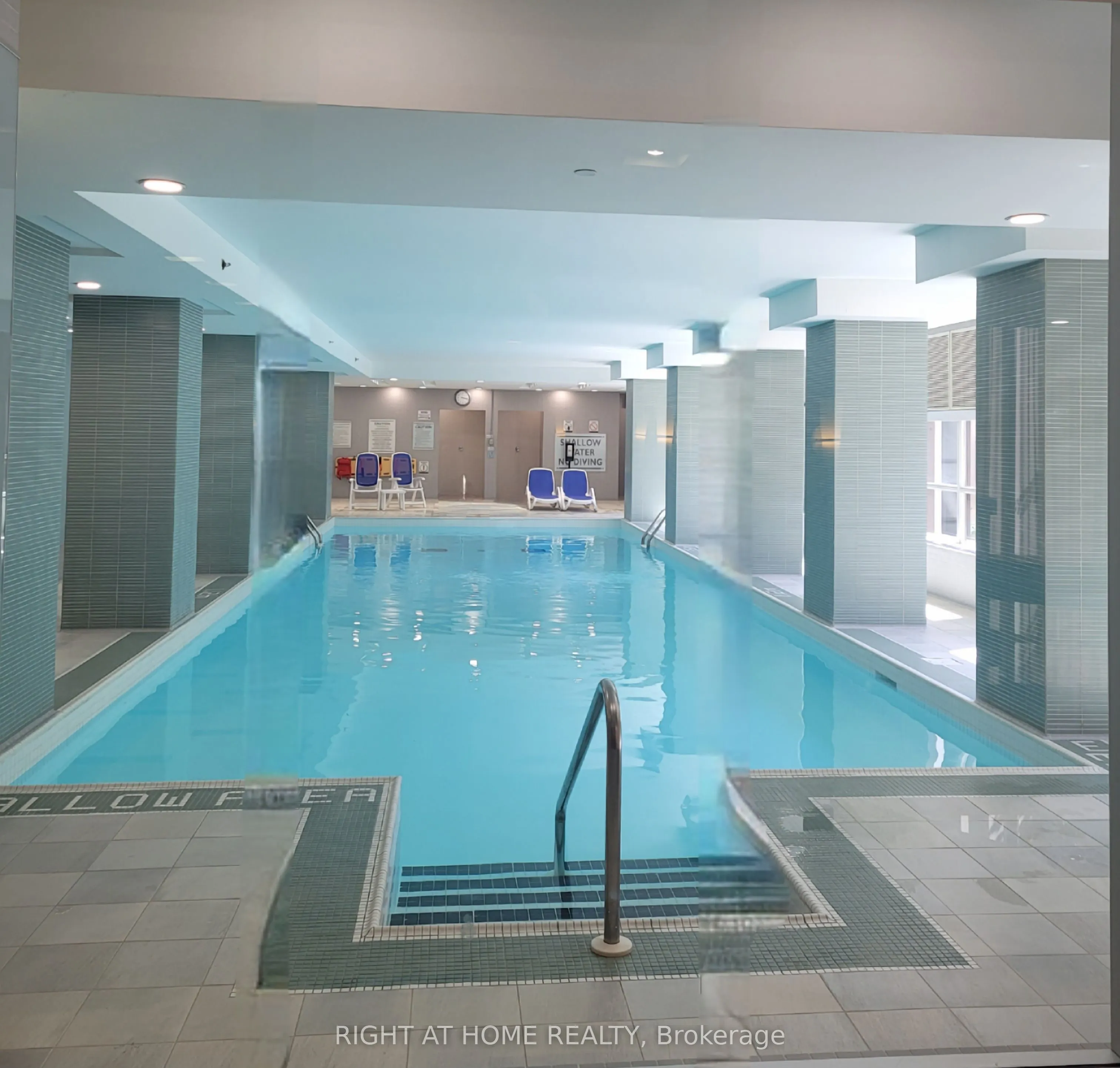 10 NORTHTOWN Way, #2112