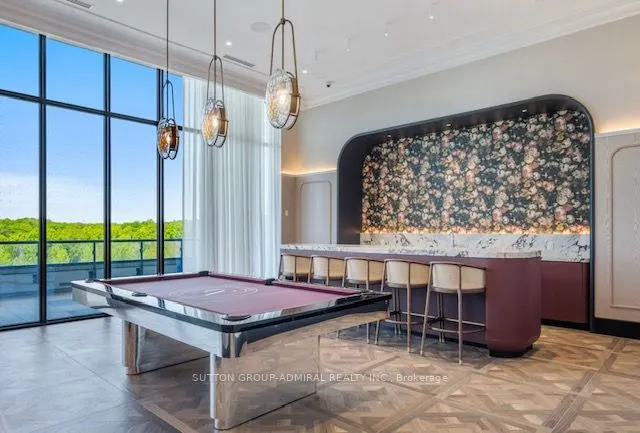 10 Inn on the park Drive, #2705
