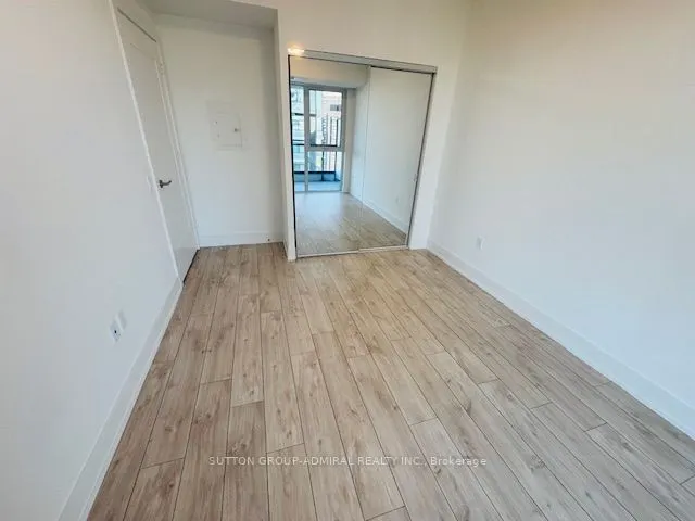 10 Inn on the park Drive, #2705