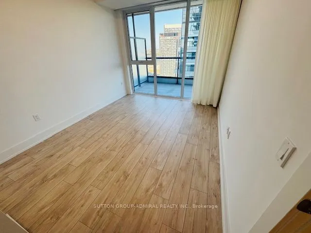 10 Inn on the park Drive, #2705