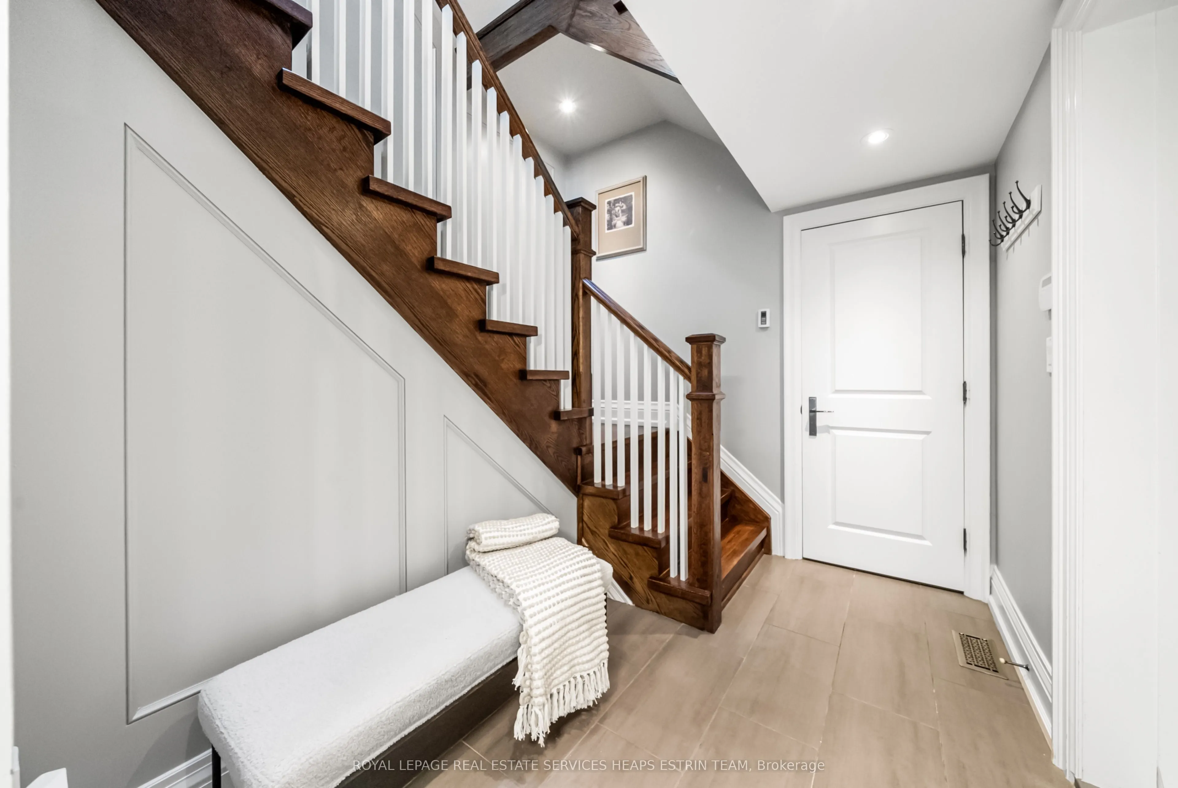 481 Broadway Avenue