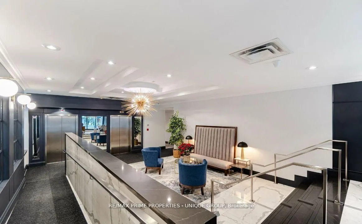 1231 Yonge Street, #208