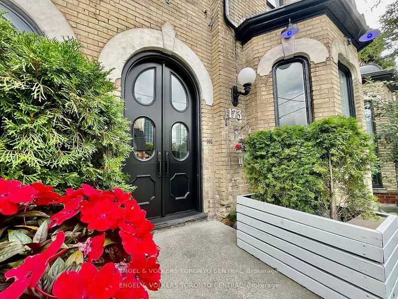 173 Carlton Street, #3F