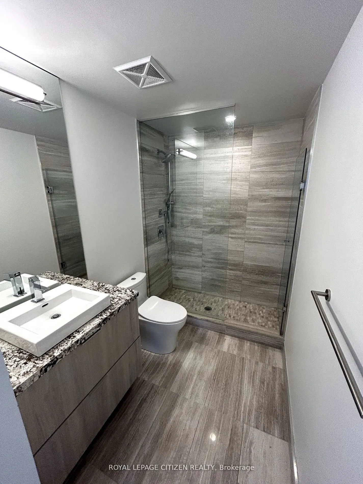 158 Front St Street E, #2501