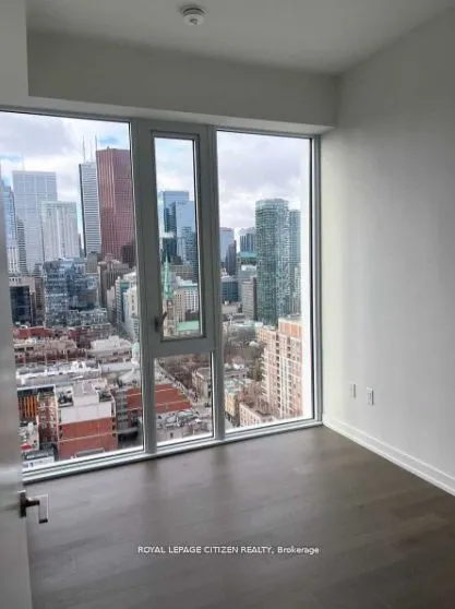 158 Front St Street E, #2501