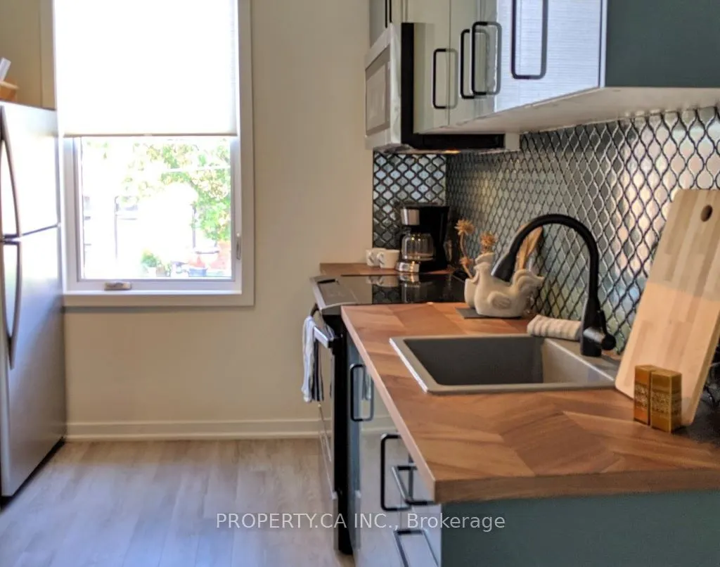 501 Queen Street E, #A