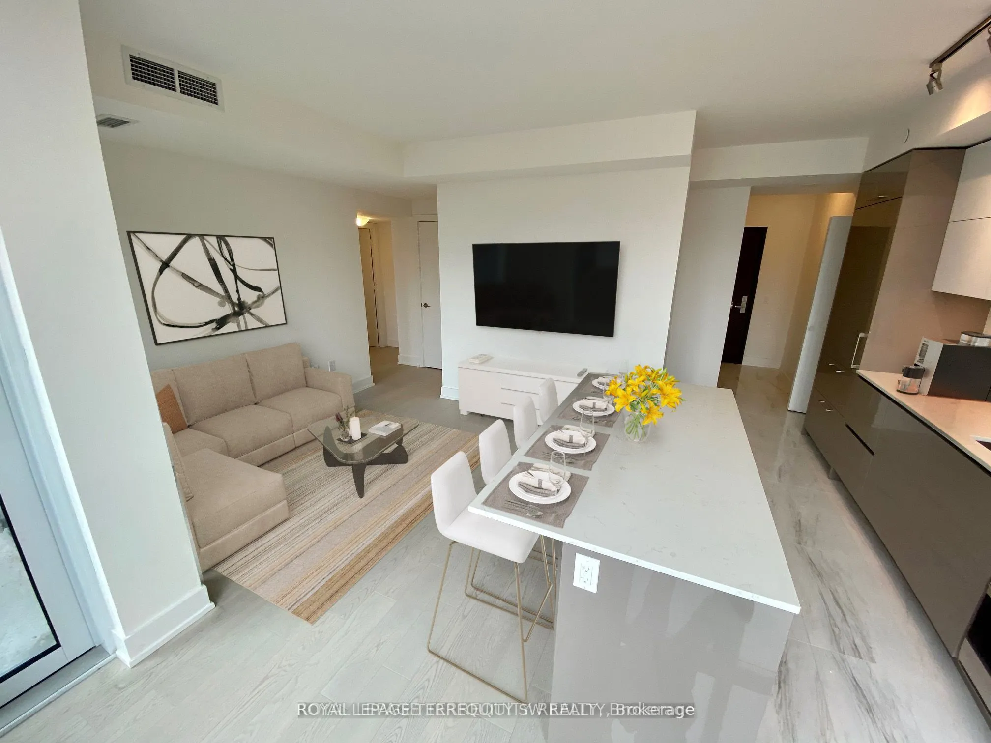 1 Yorkville Avenue, #809