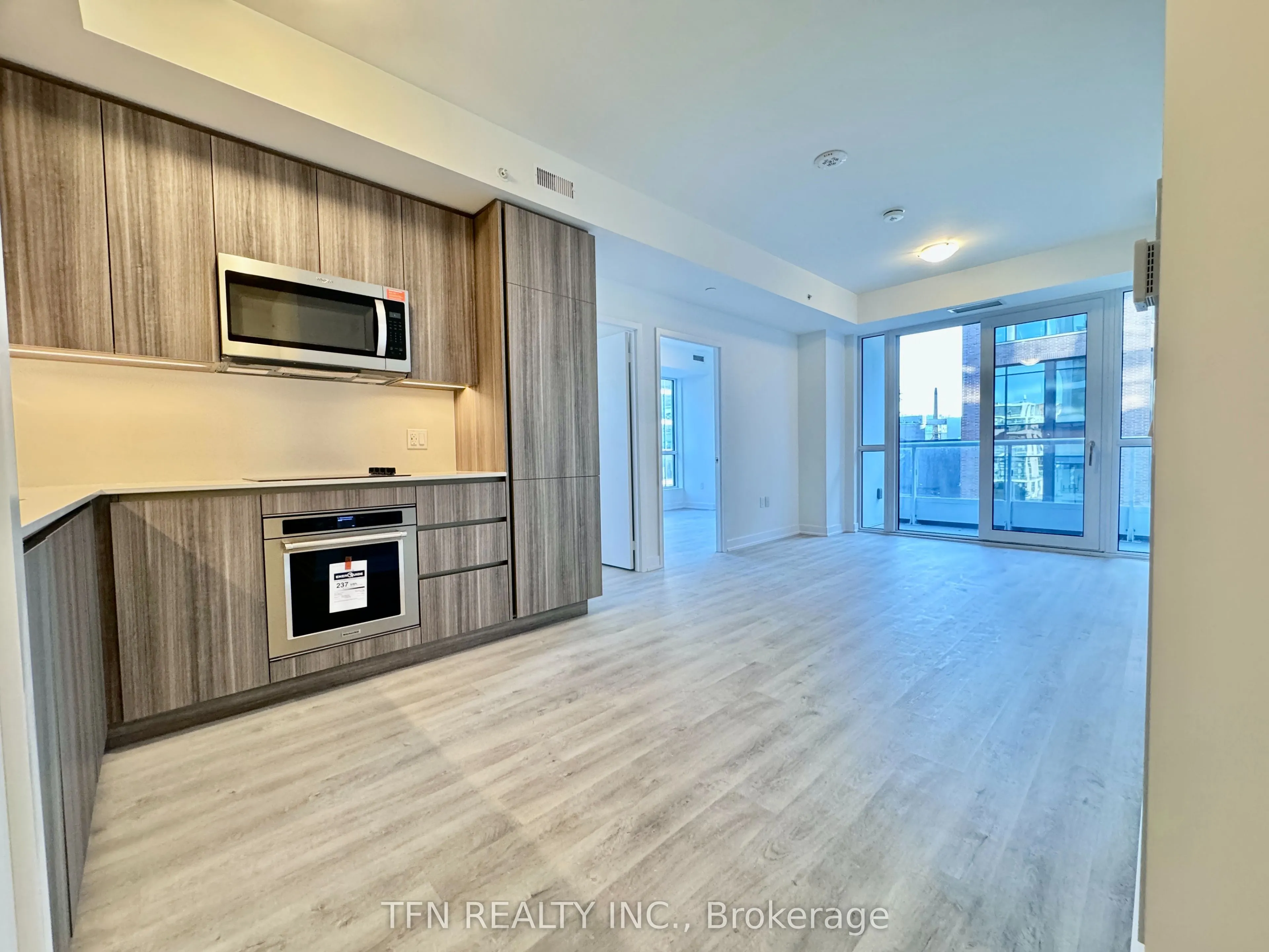 15 Richardson Street, #823