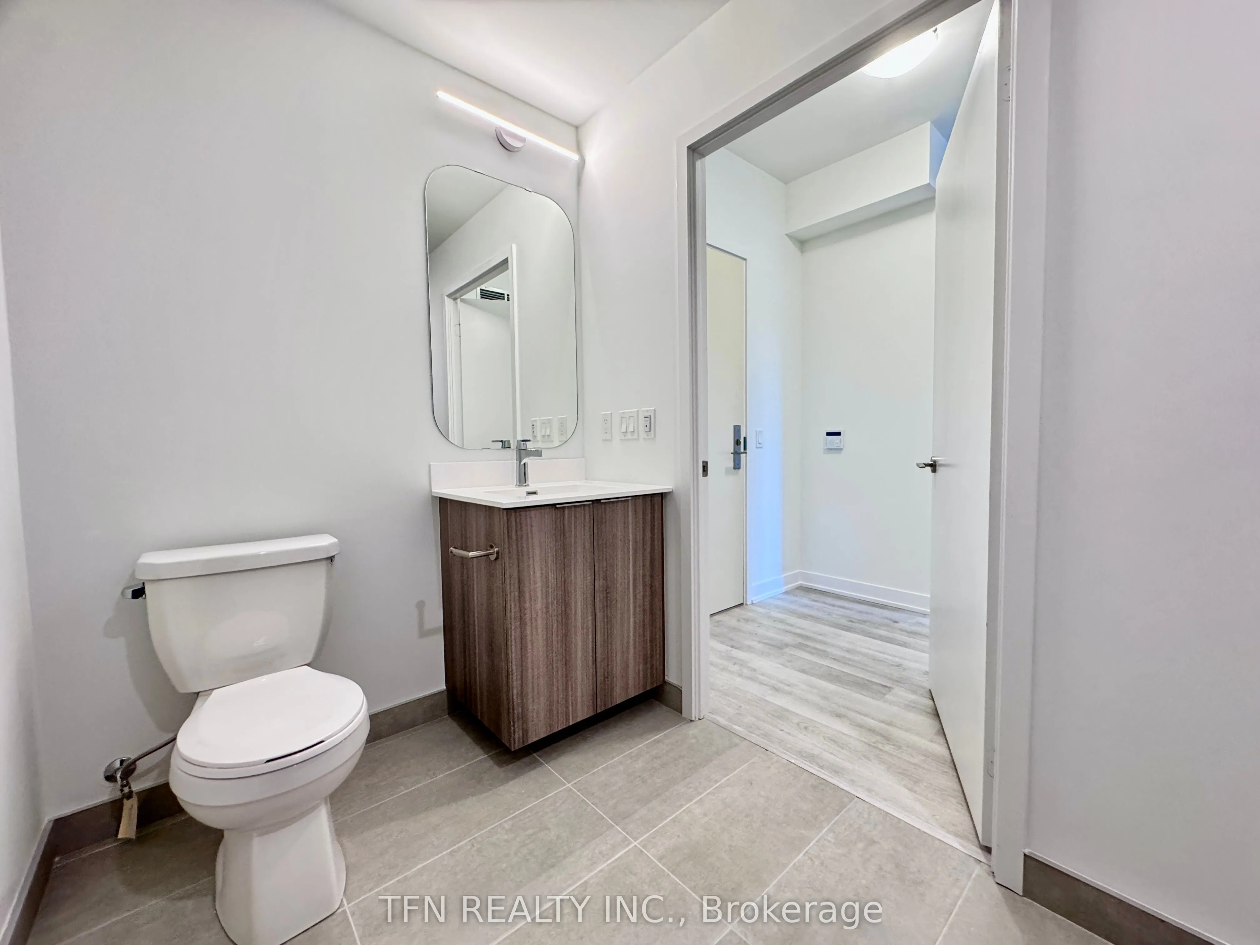 15 Richardson Street, #823