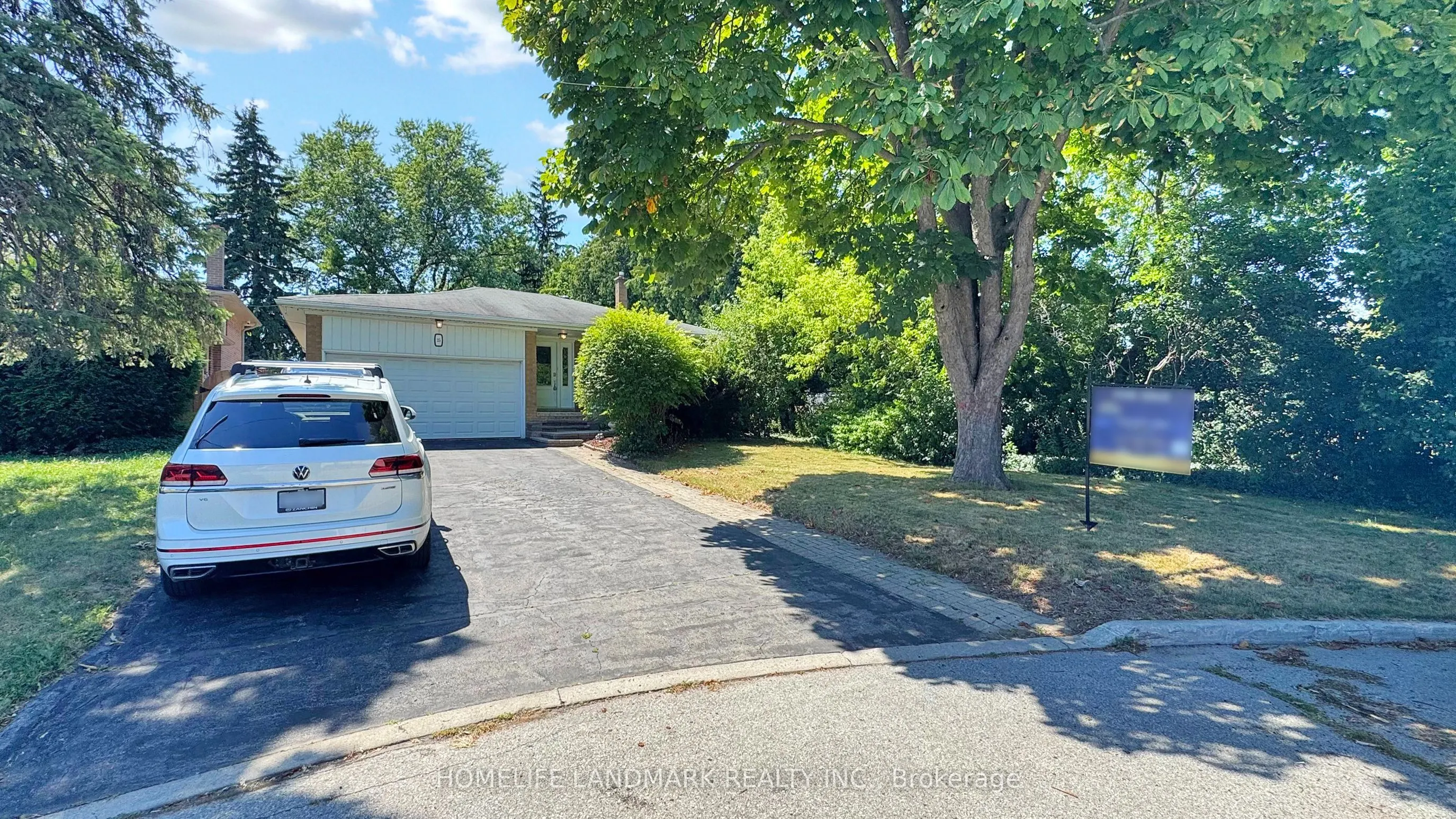 25 Greenyards Drive