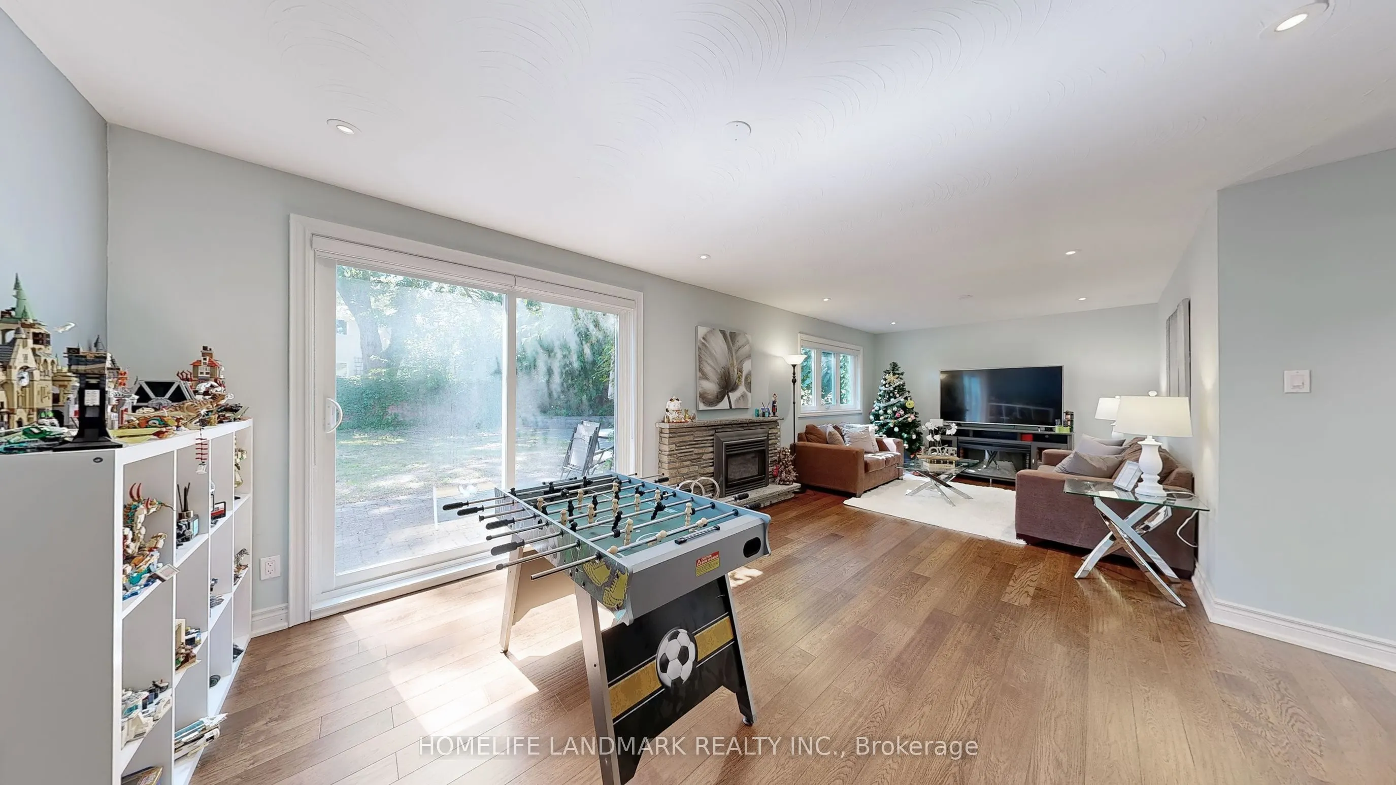 25 Greenyards Drive