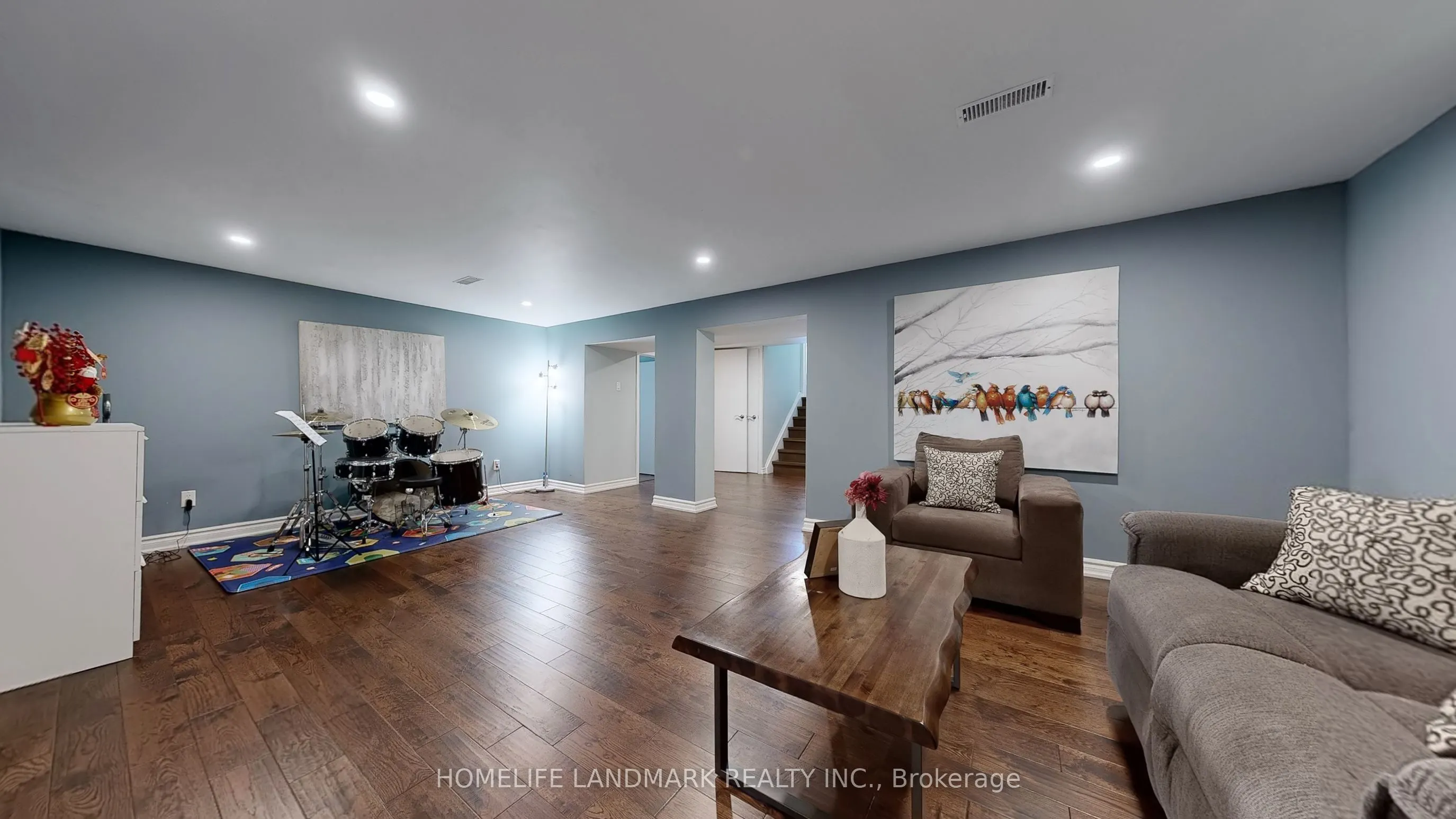 25 Greenyards Drive
