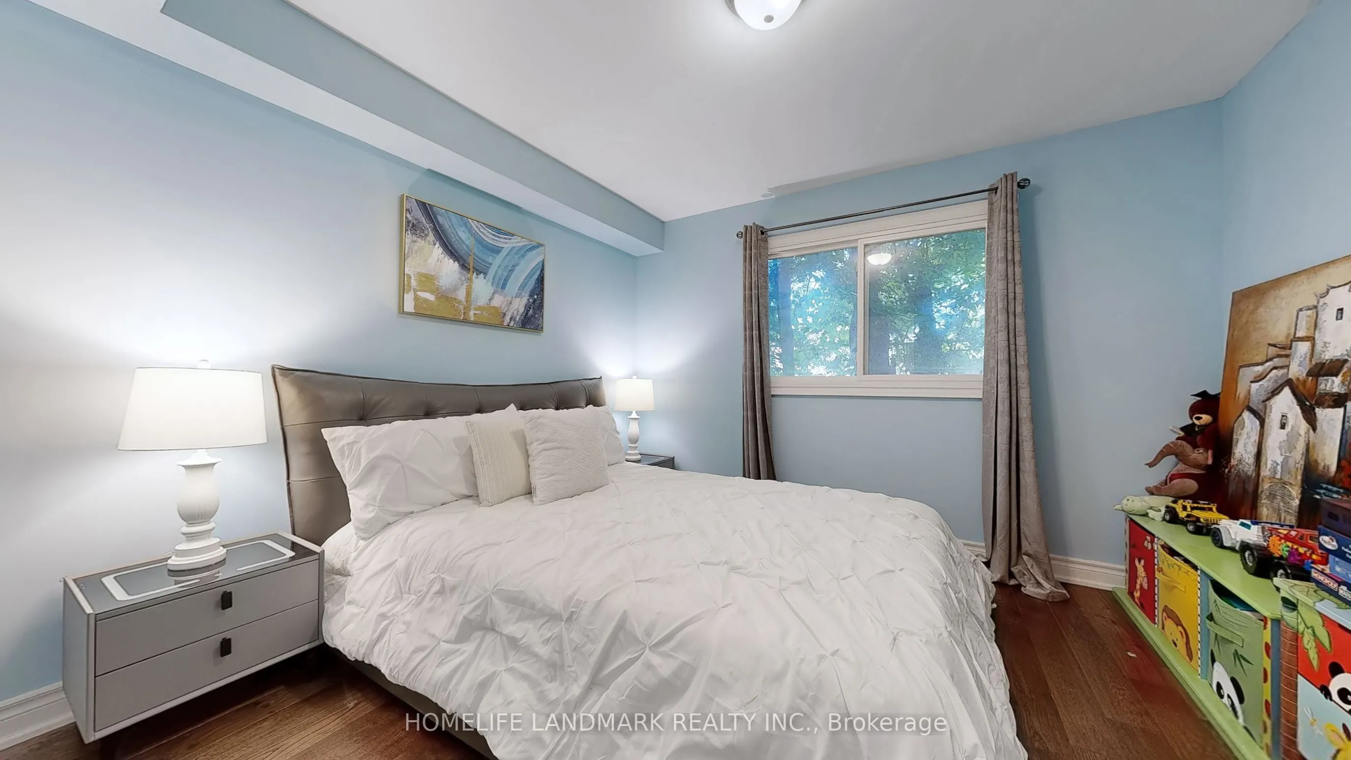 25 Greenyards Drive