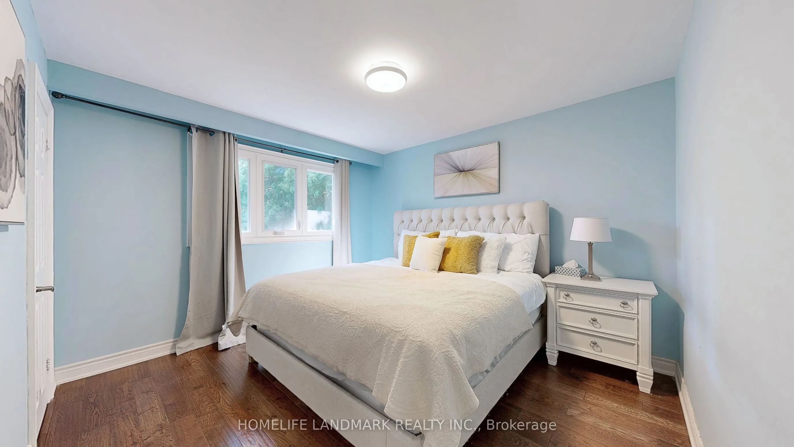 25 Greenyards Drive