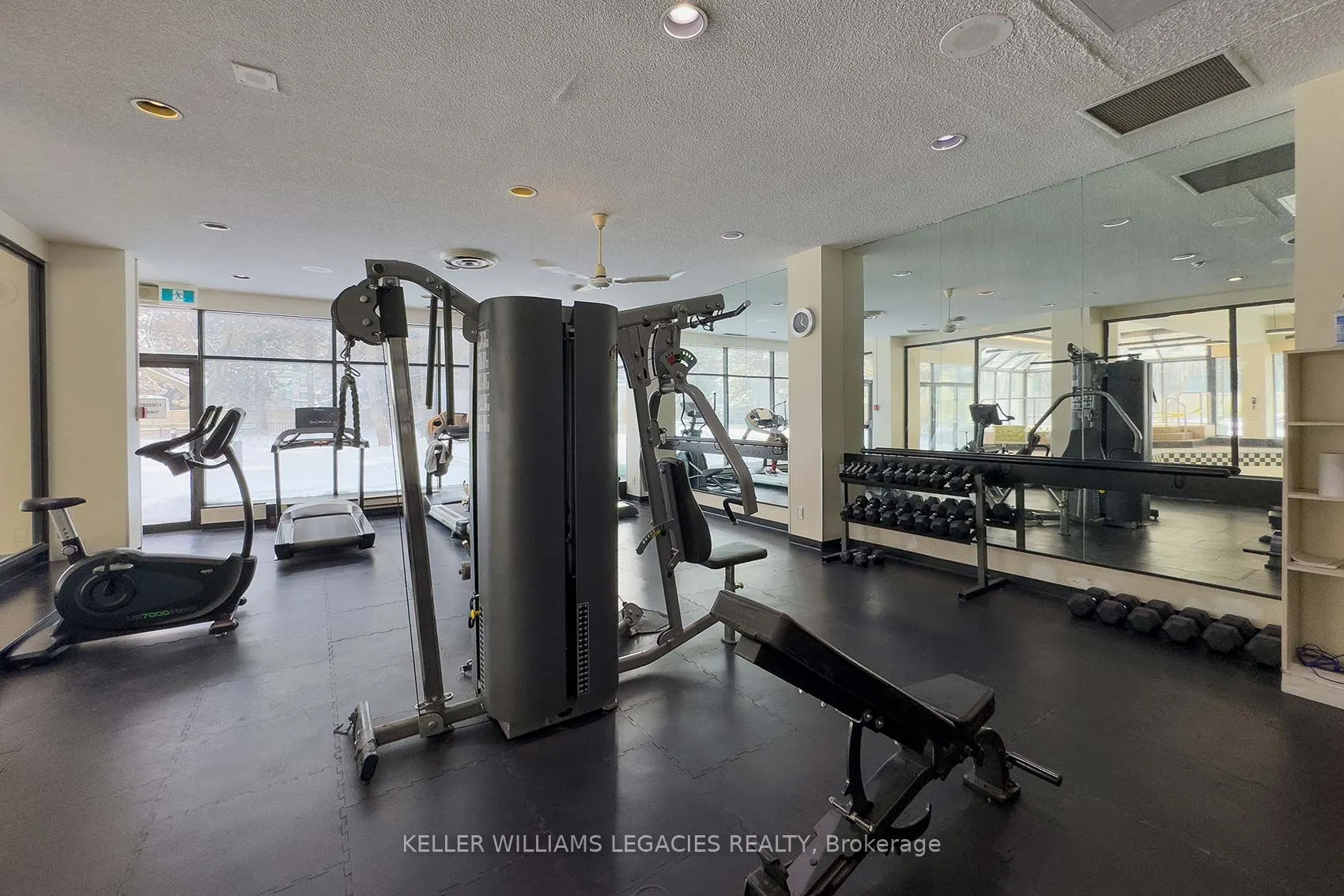 7 Bishop Avenue, #1601