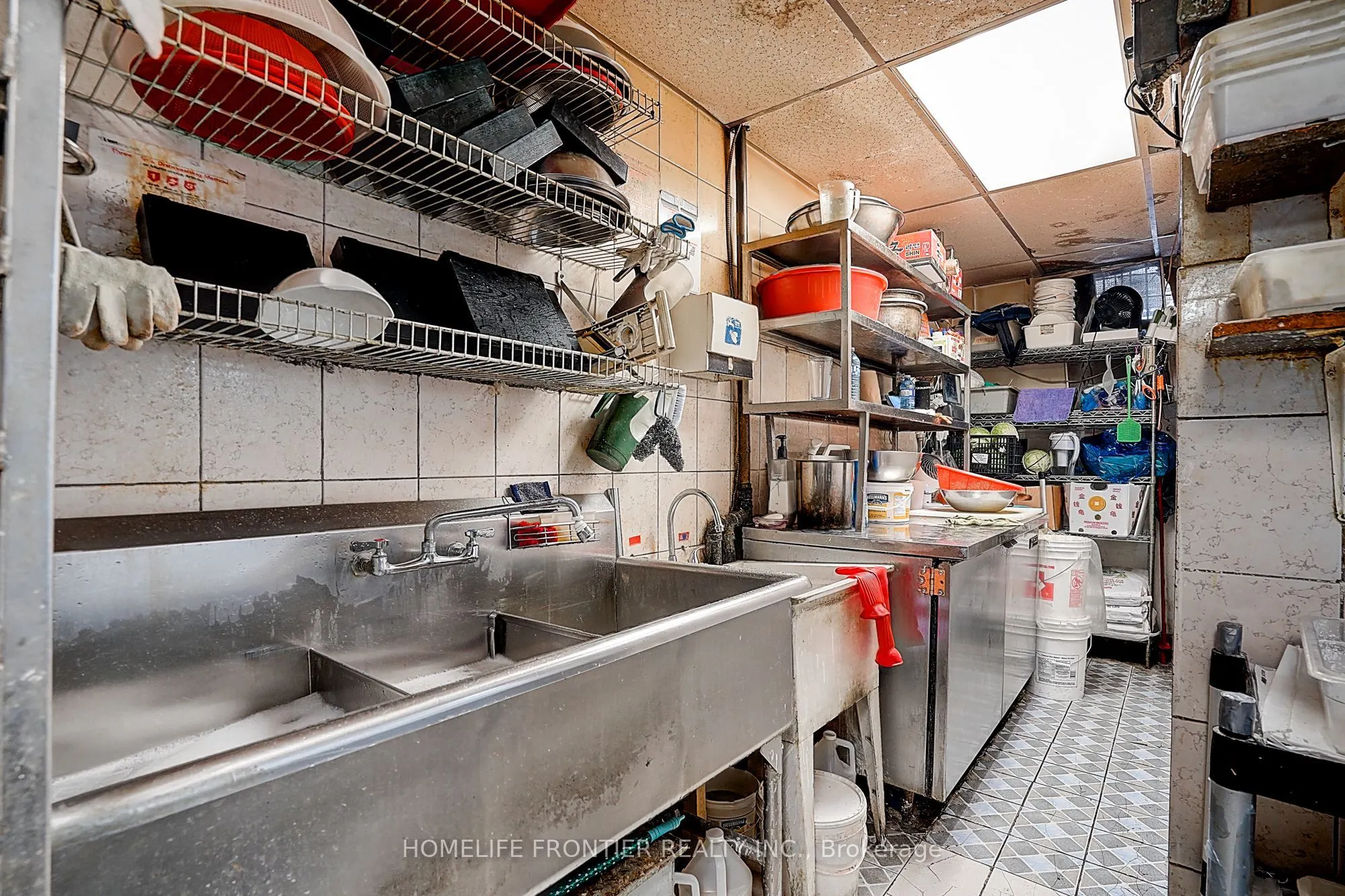 482 Bloor Street W