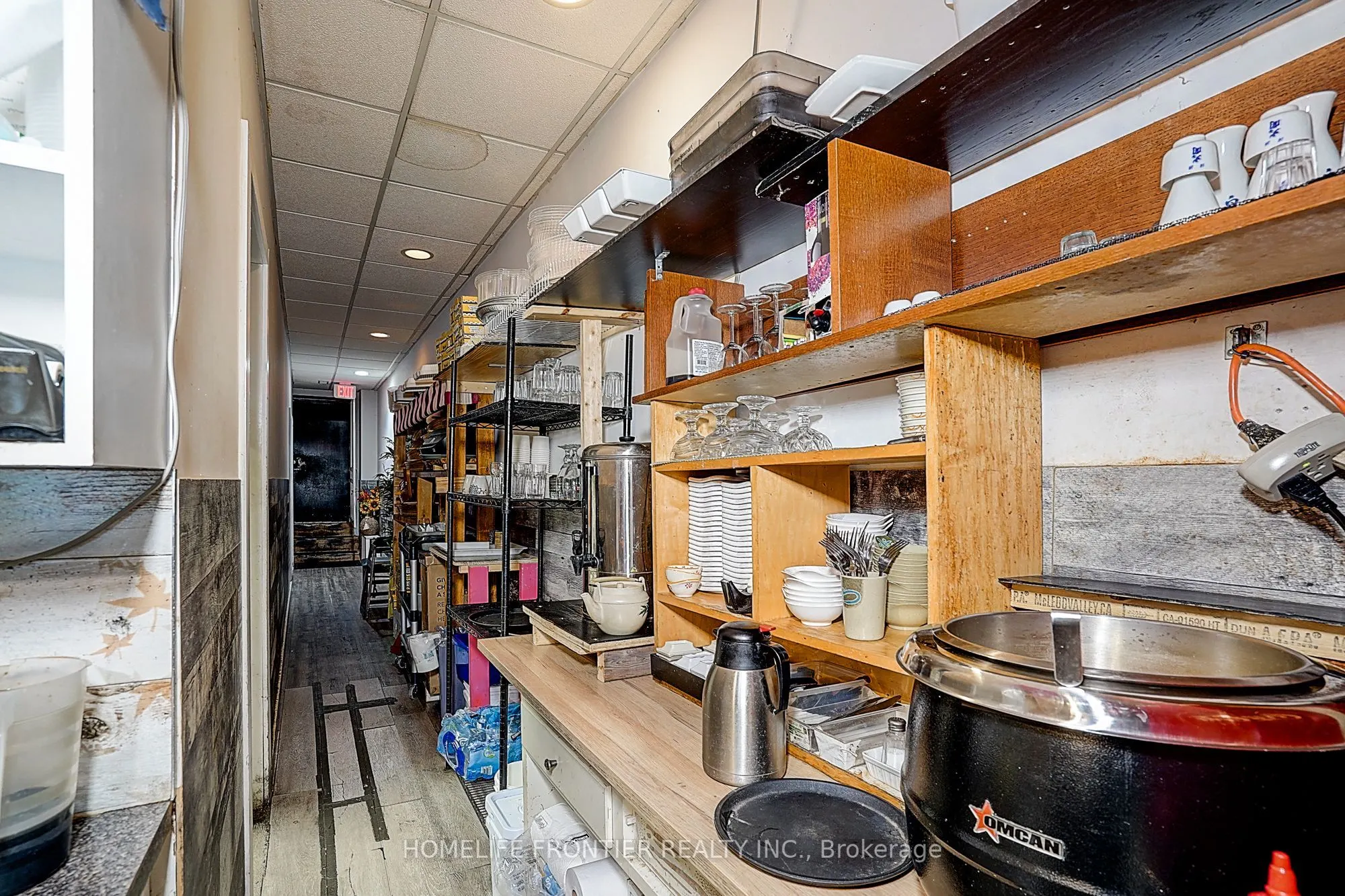 482 Bloor Street W