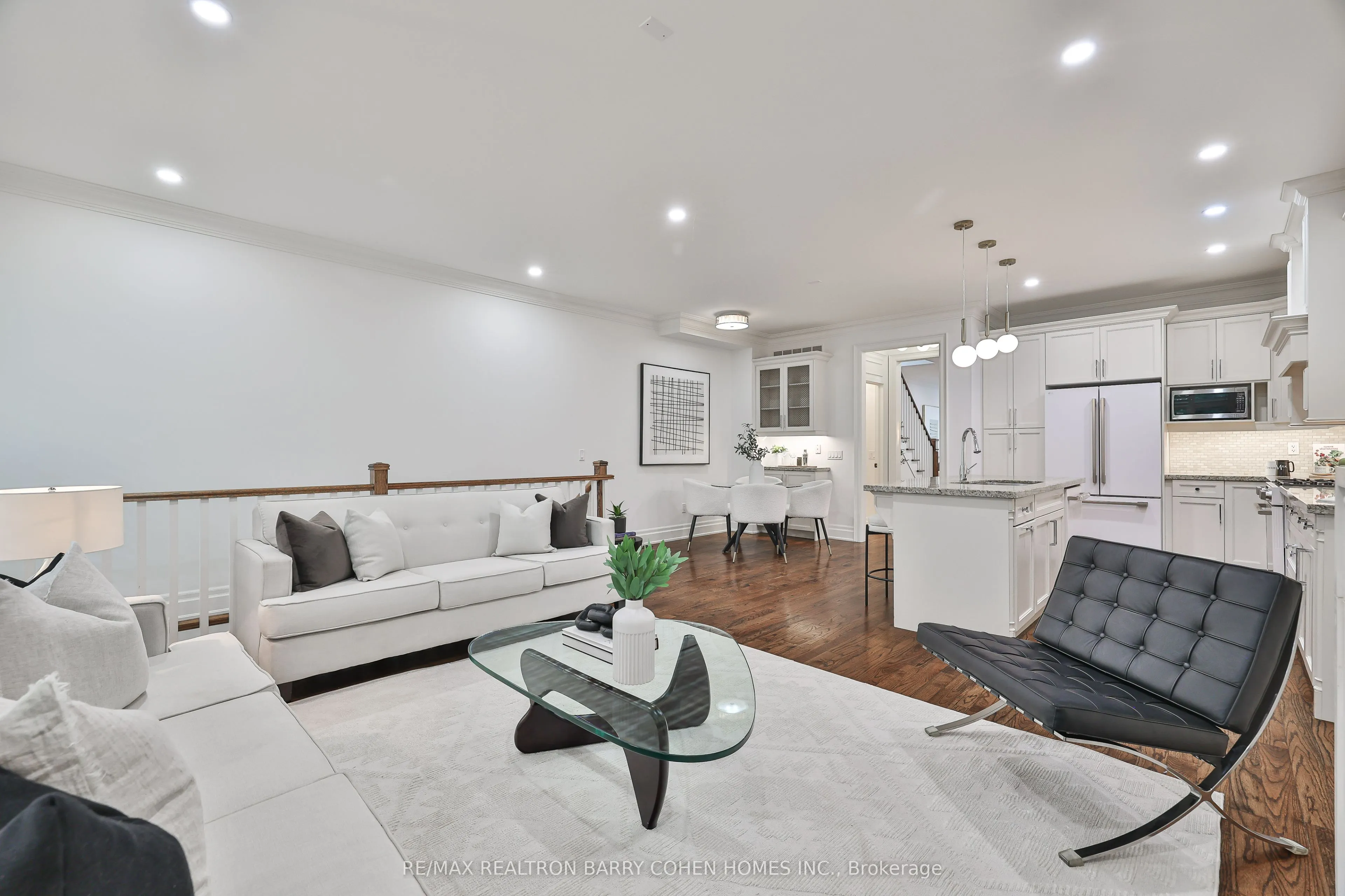 136 Bowood Avenue