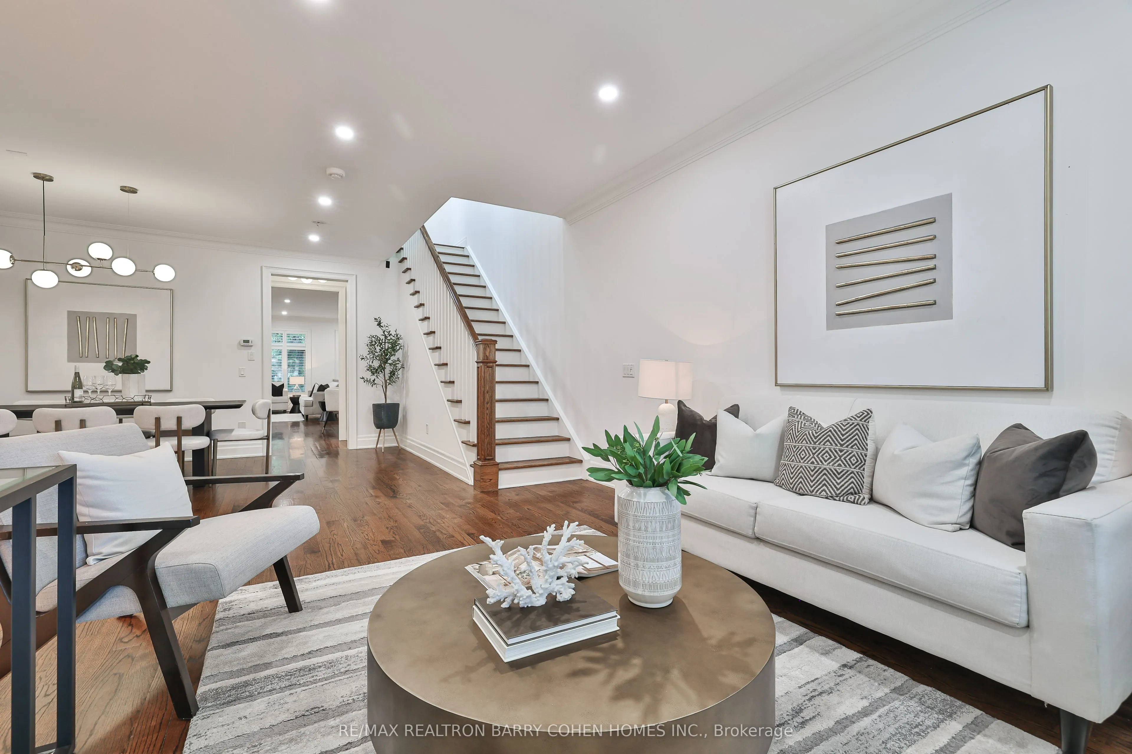 136 Bowood Avenue