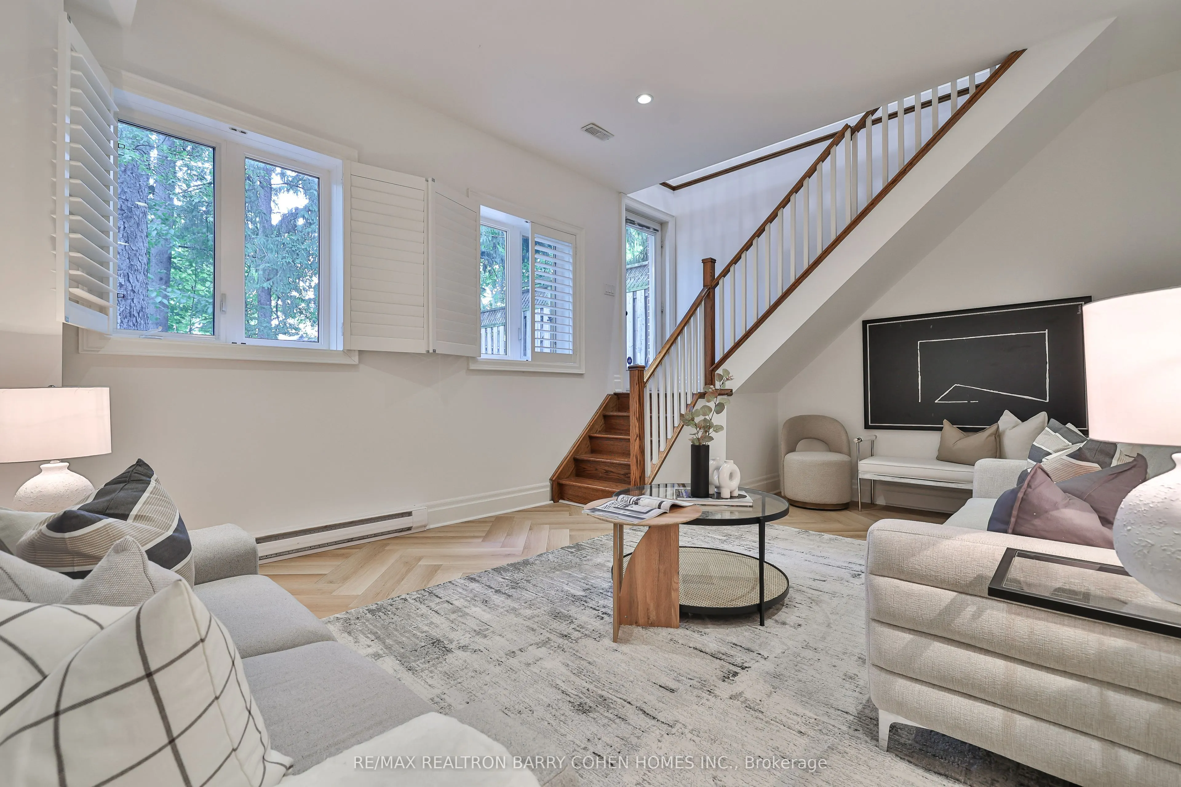 136 Bowood Avenue