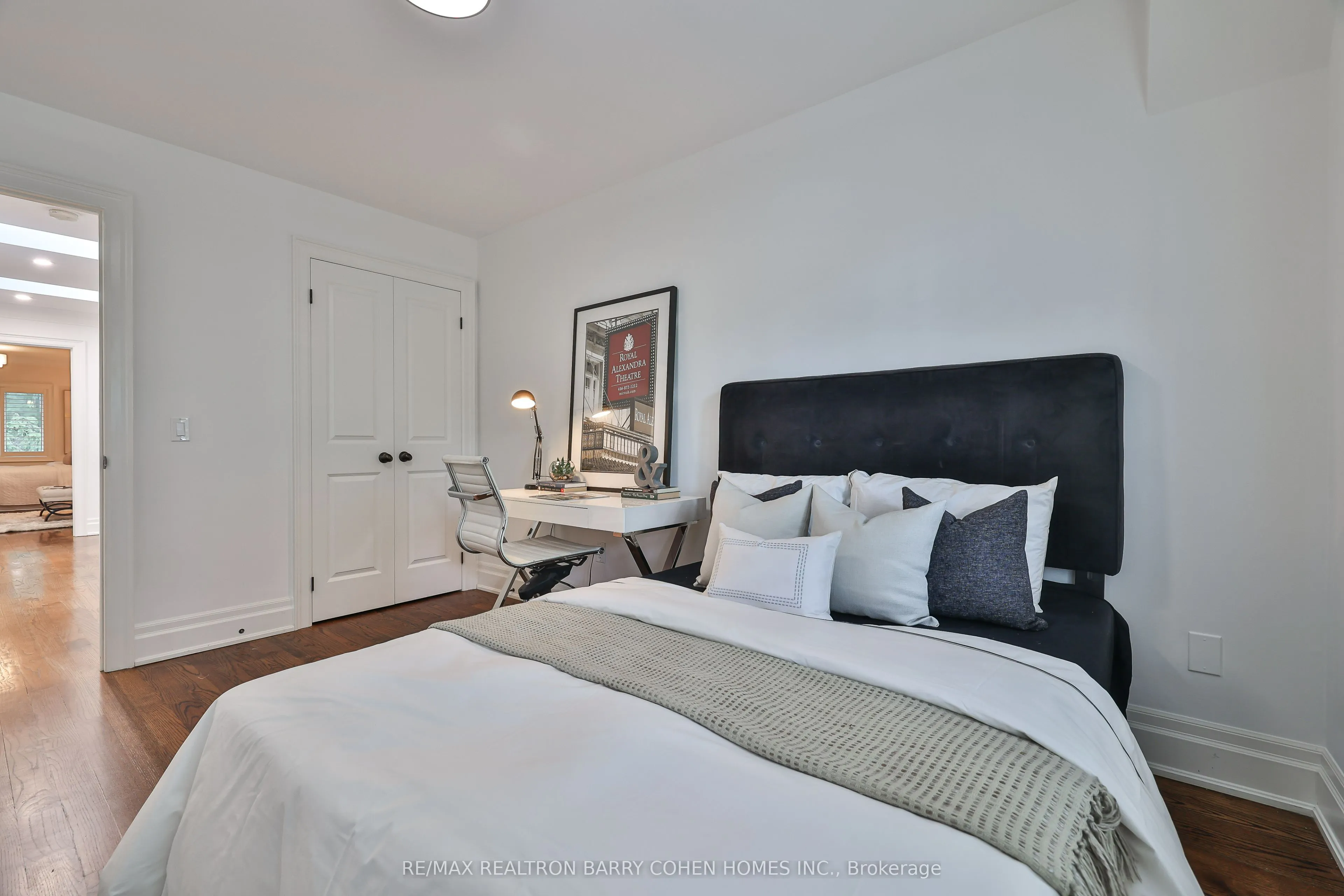 136 Bowood Avenue