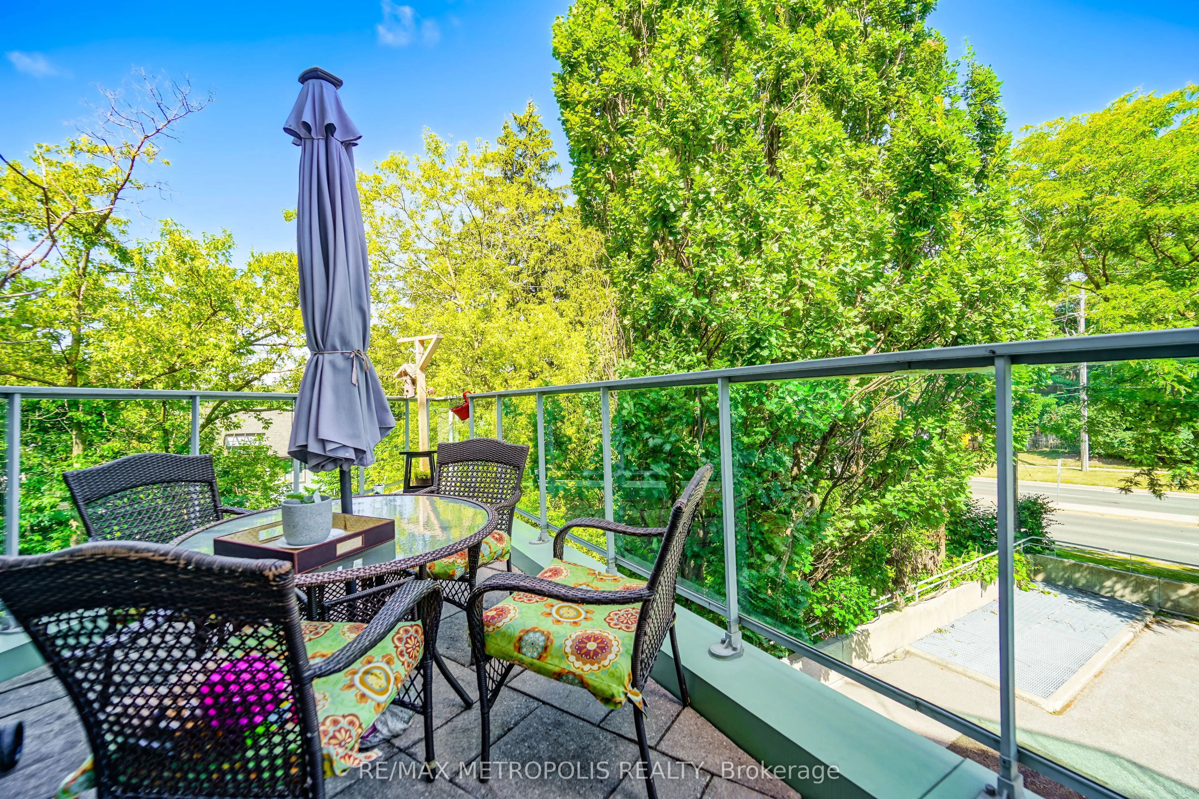 1 Watergarden Way, #201