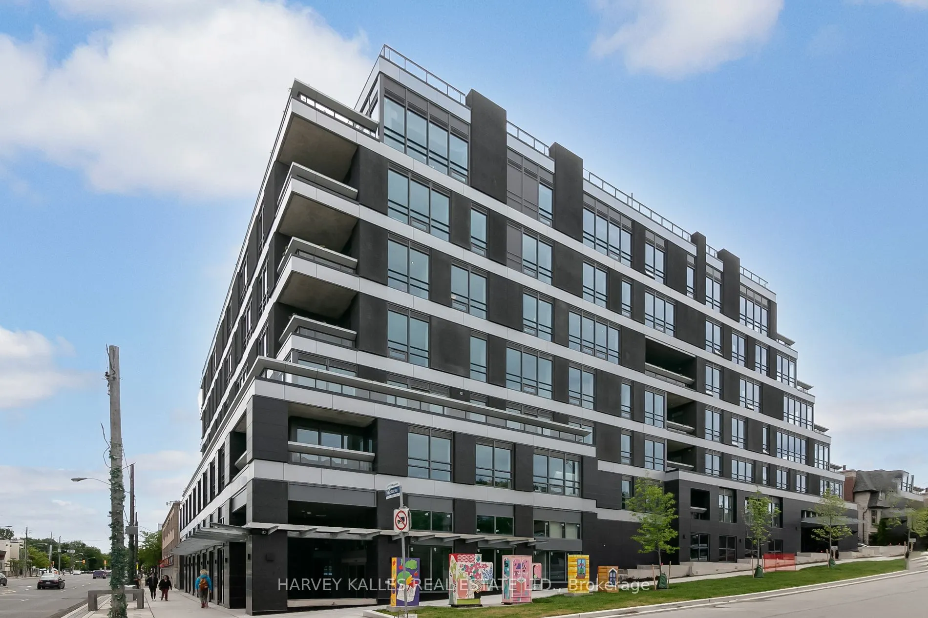 355 Bedford Park, #205