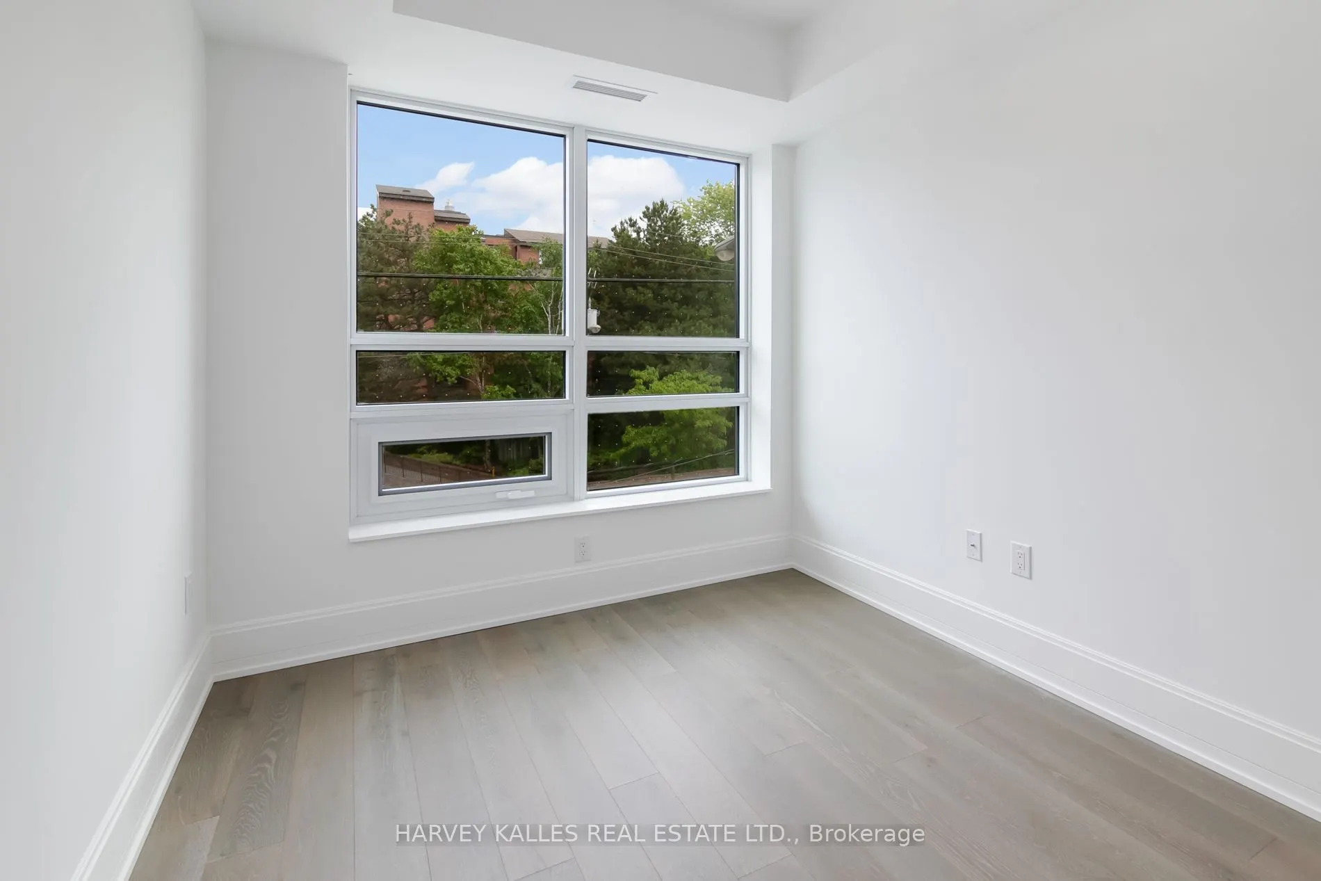 355 Bedford Park, #205