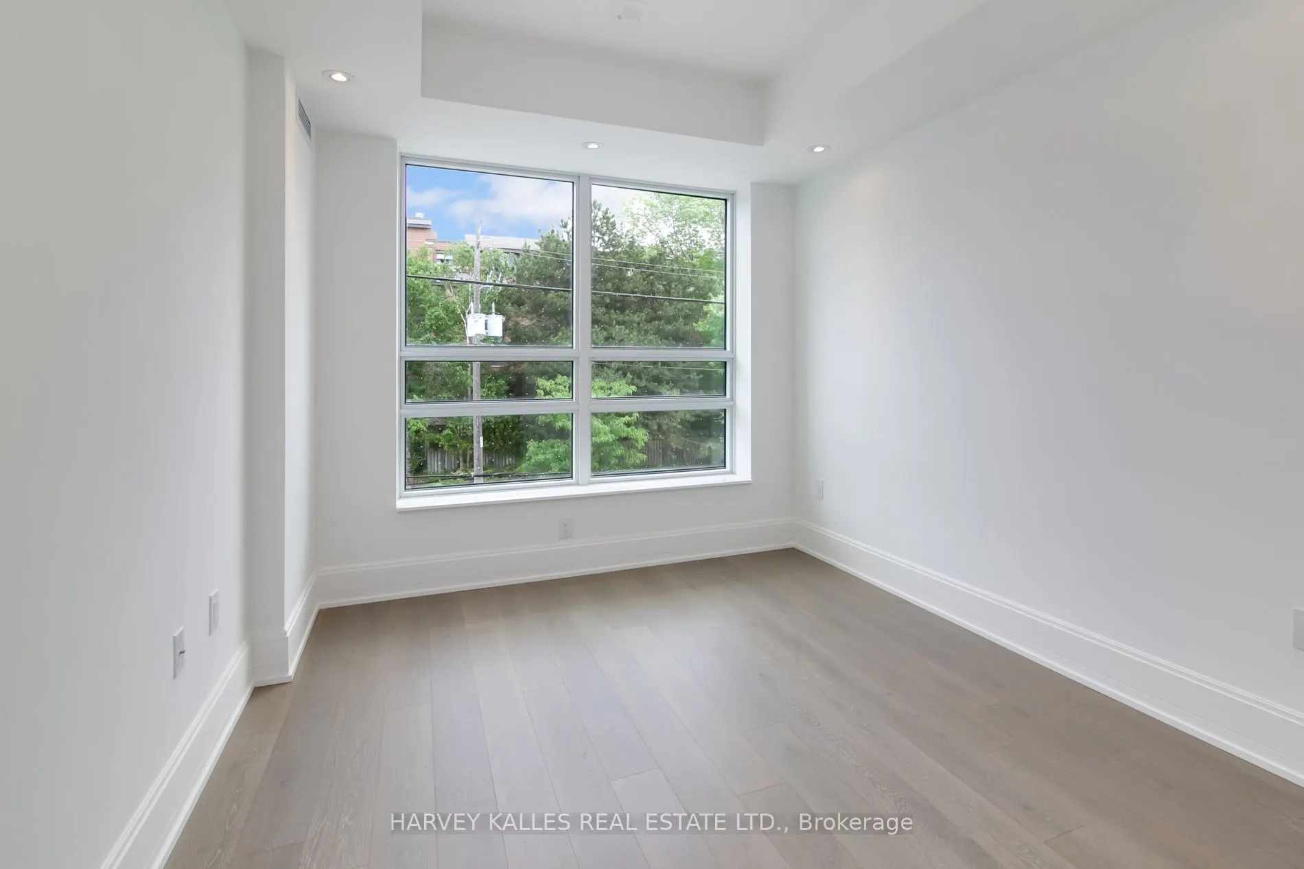 355 Bedford Park, #205