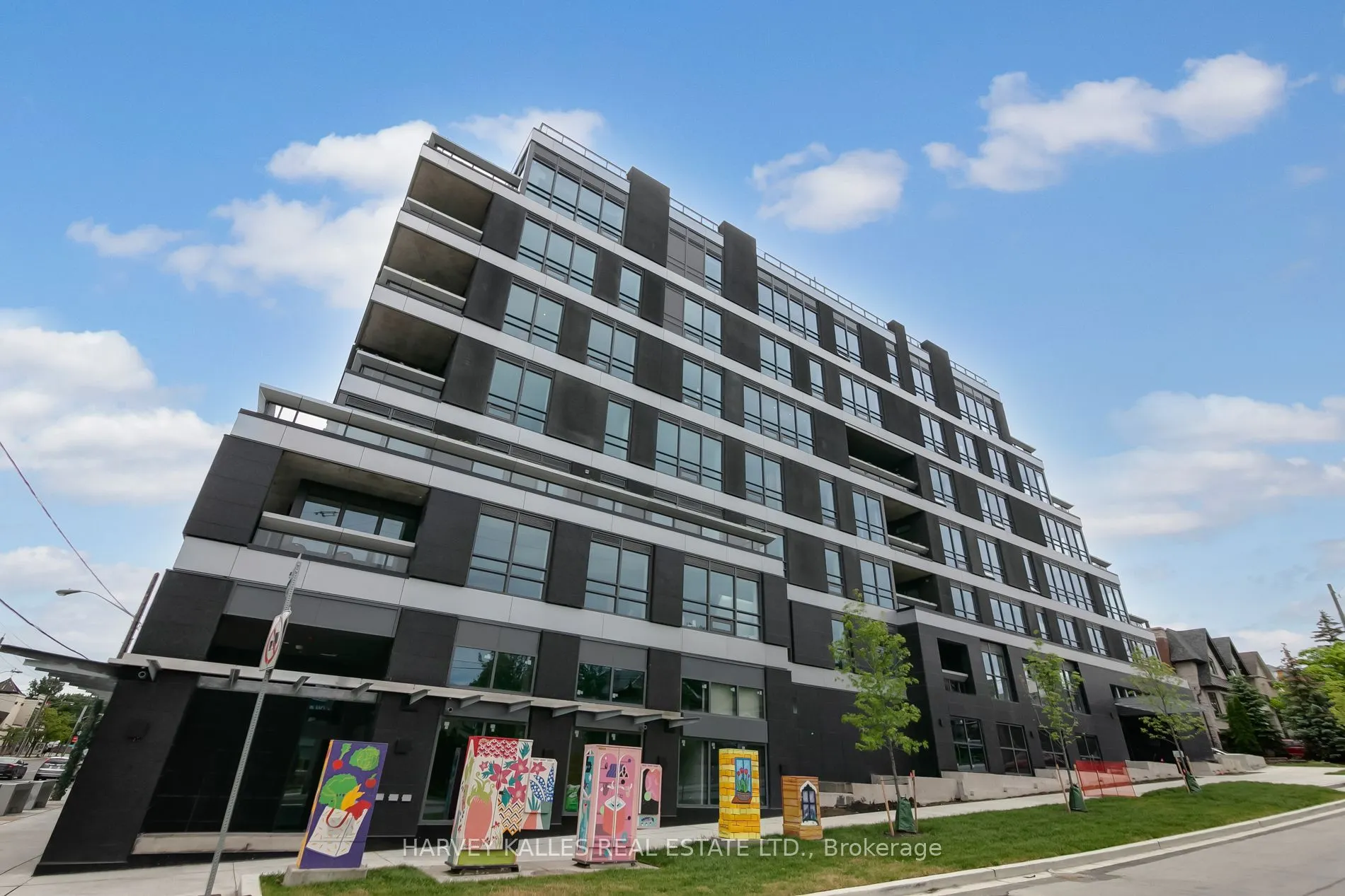 355 Bedford Park, #205