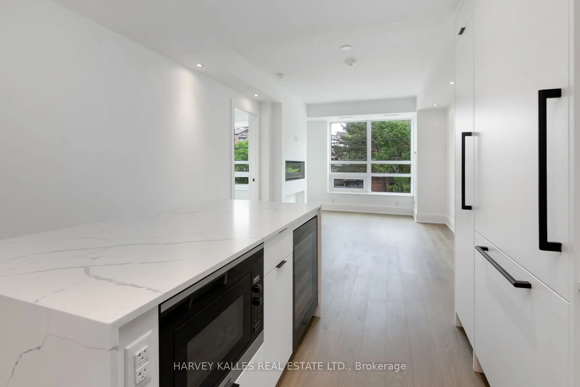 355 Bedford Park, #205