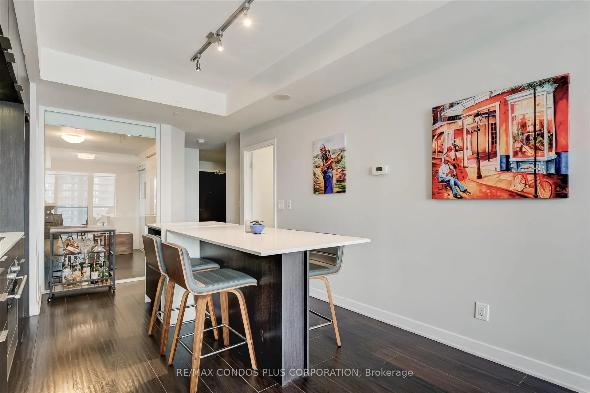 170 Sumach Street, #1407