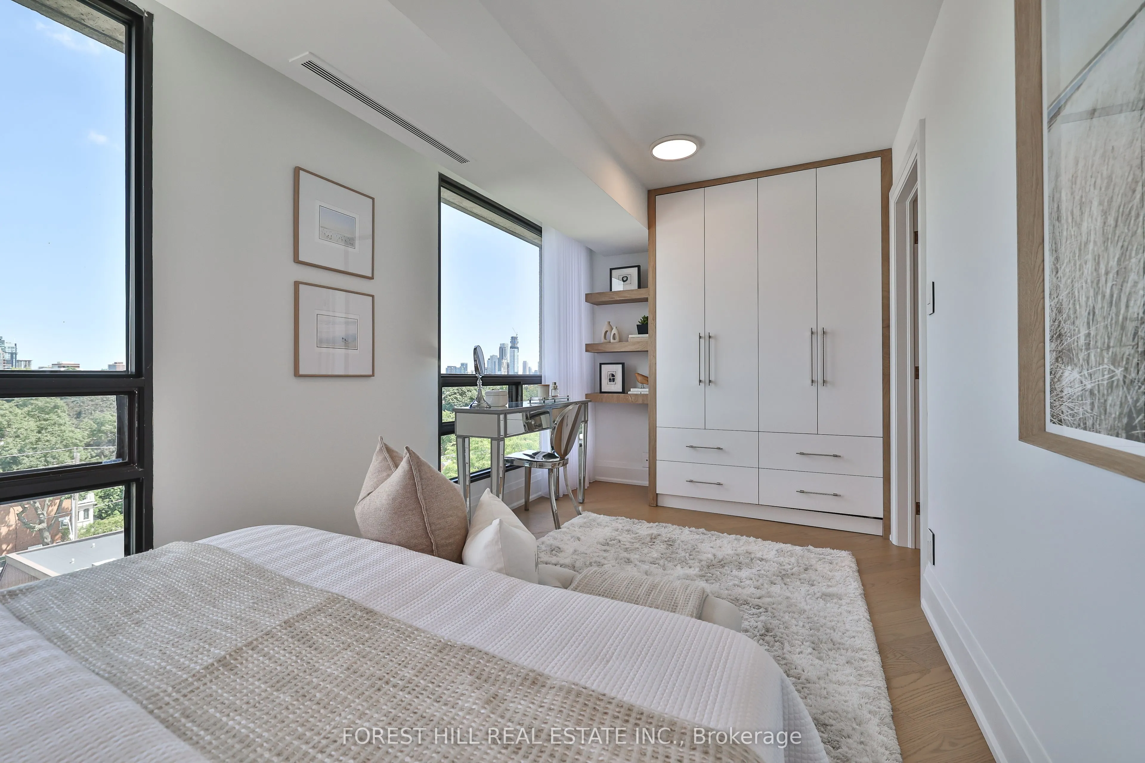 447 Walmer Road, #808