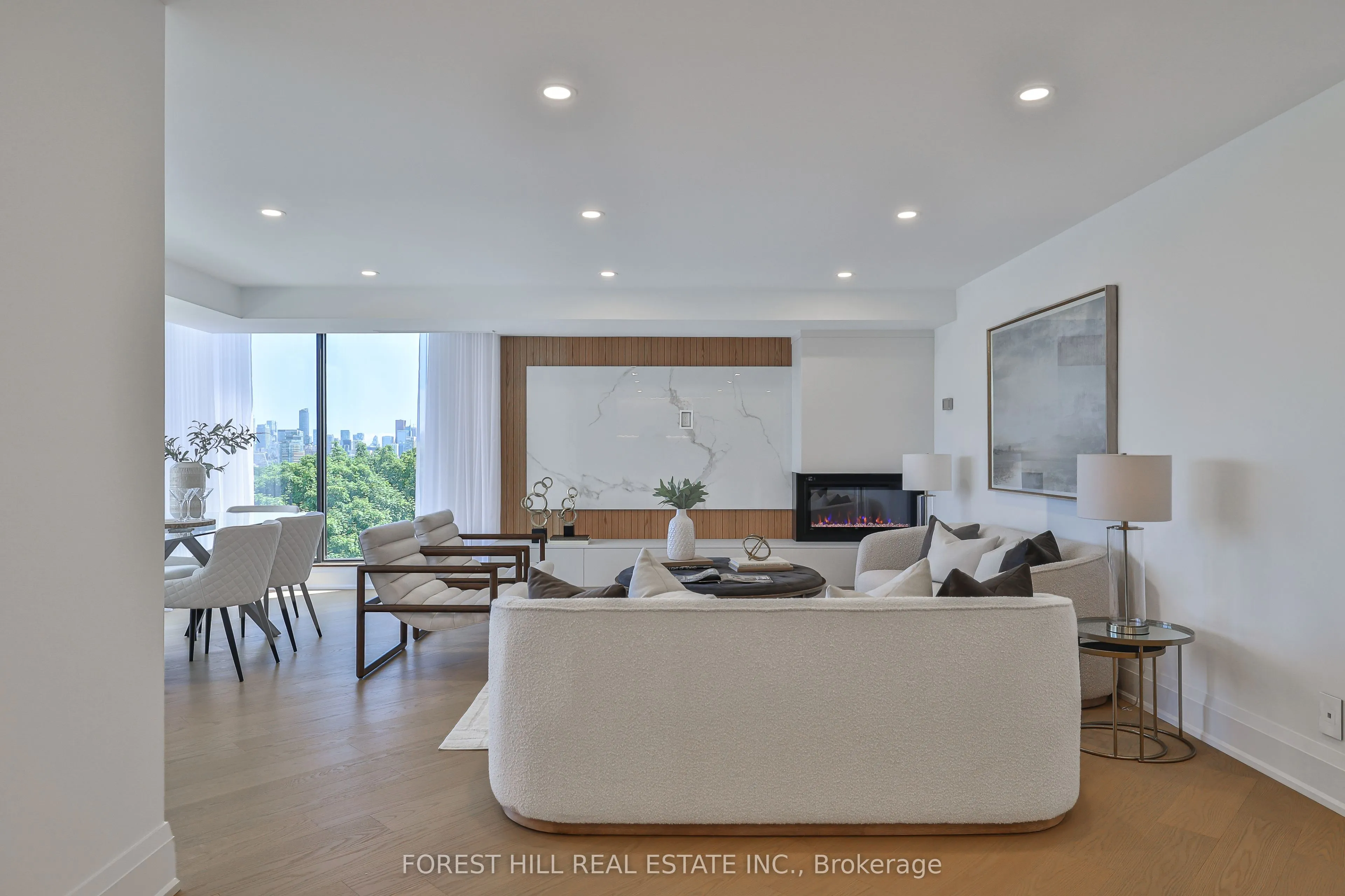 447 Walmer Road, #808