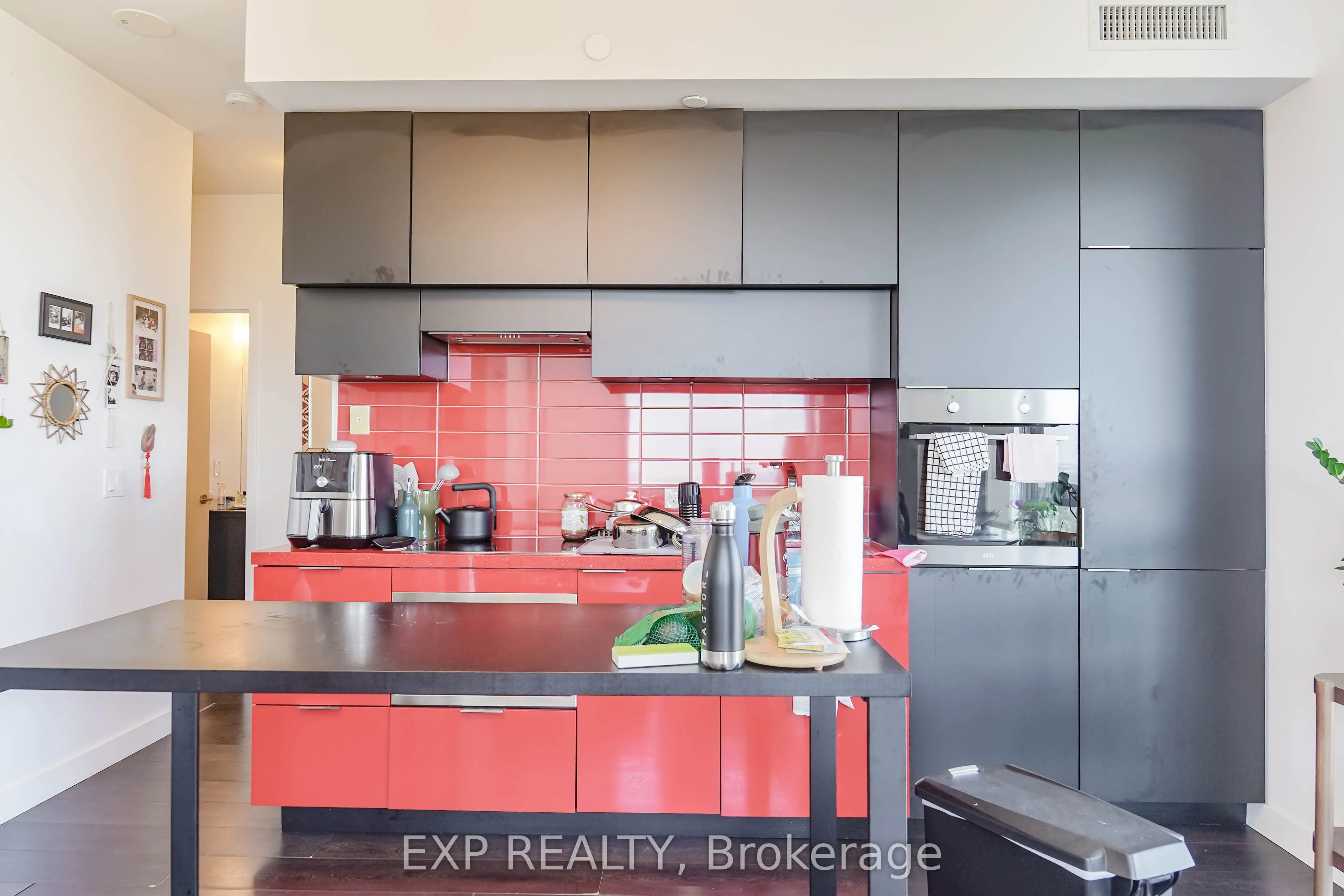 8 Eglinton Avenue E, #5505