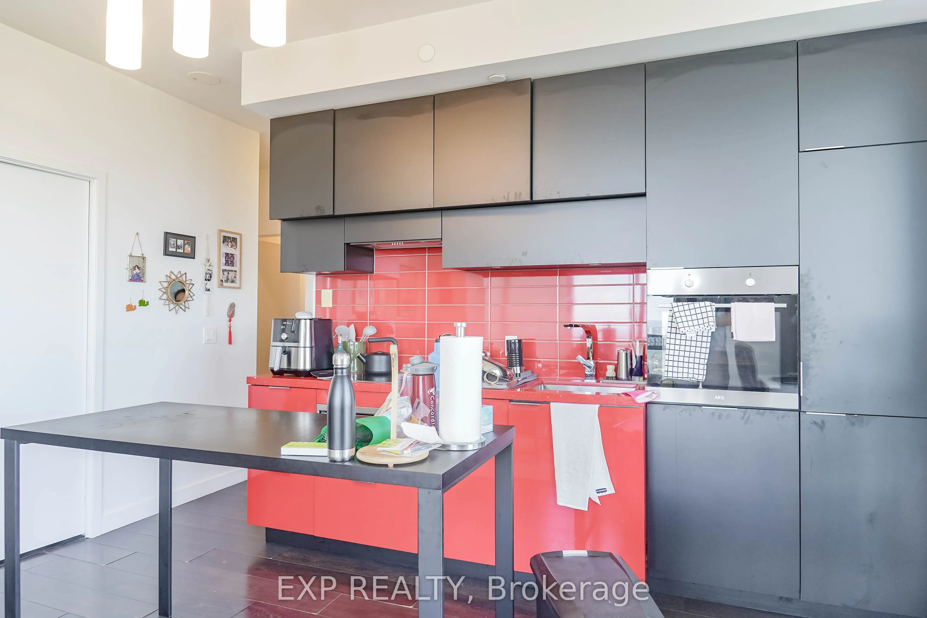 8 Eglinton Avenue E, #5505