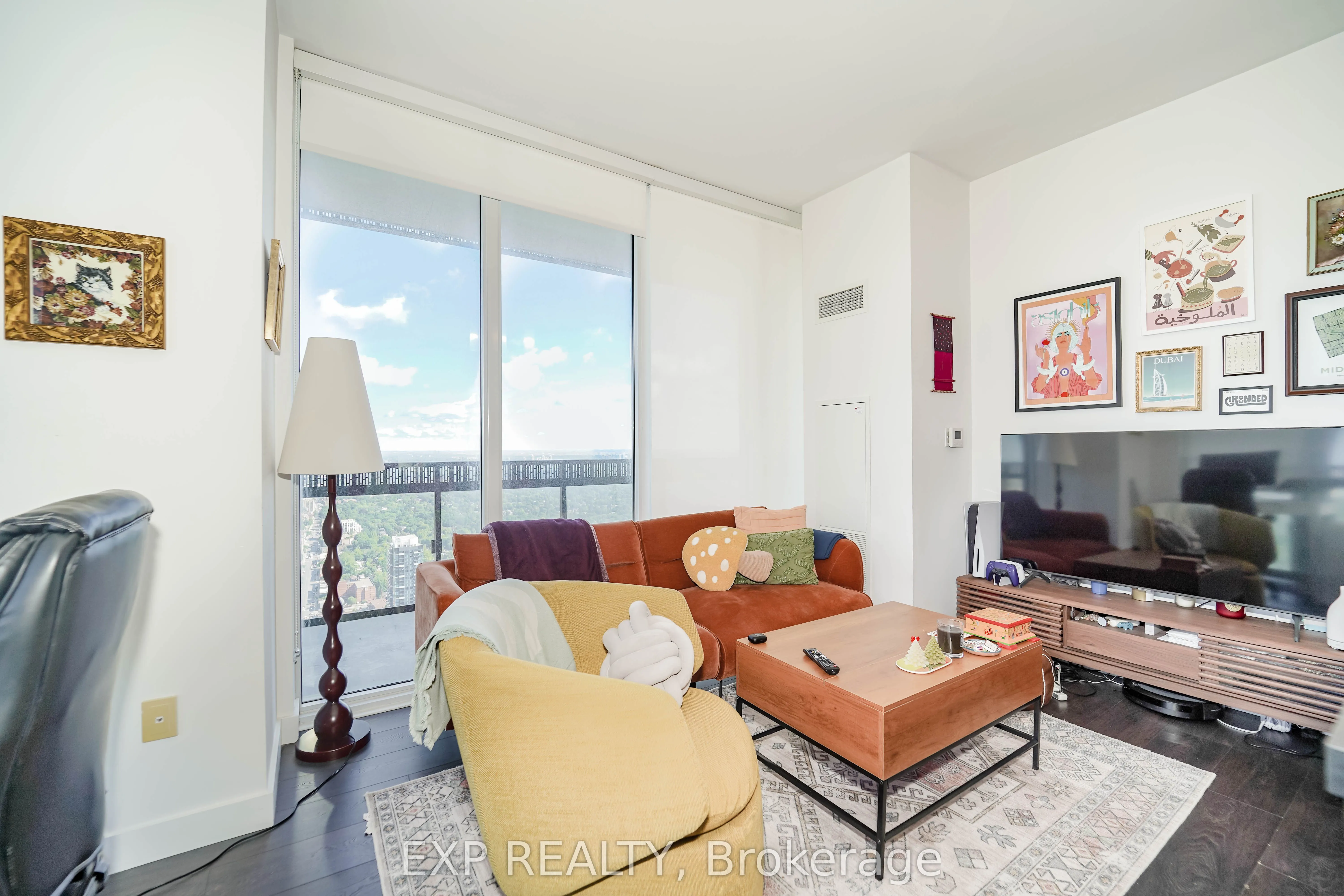 8 Eglinton Avenue E, #5505