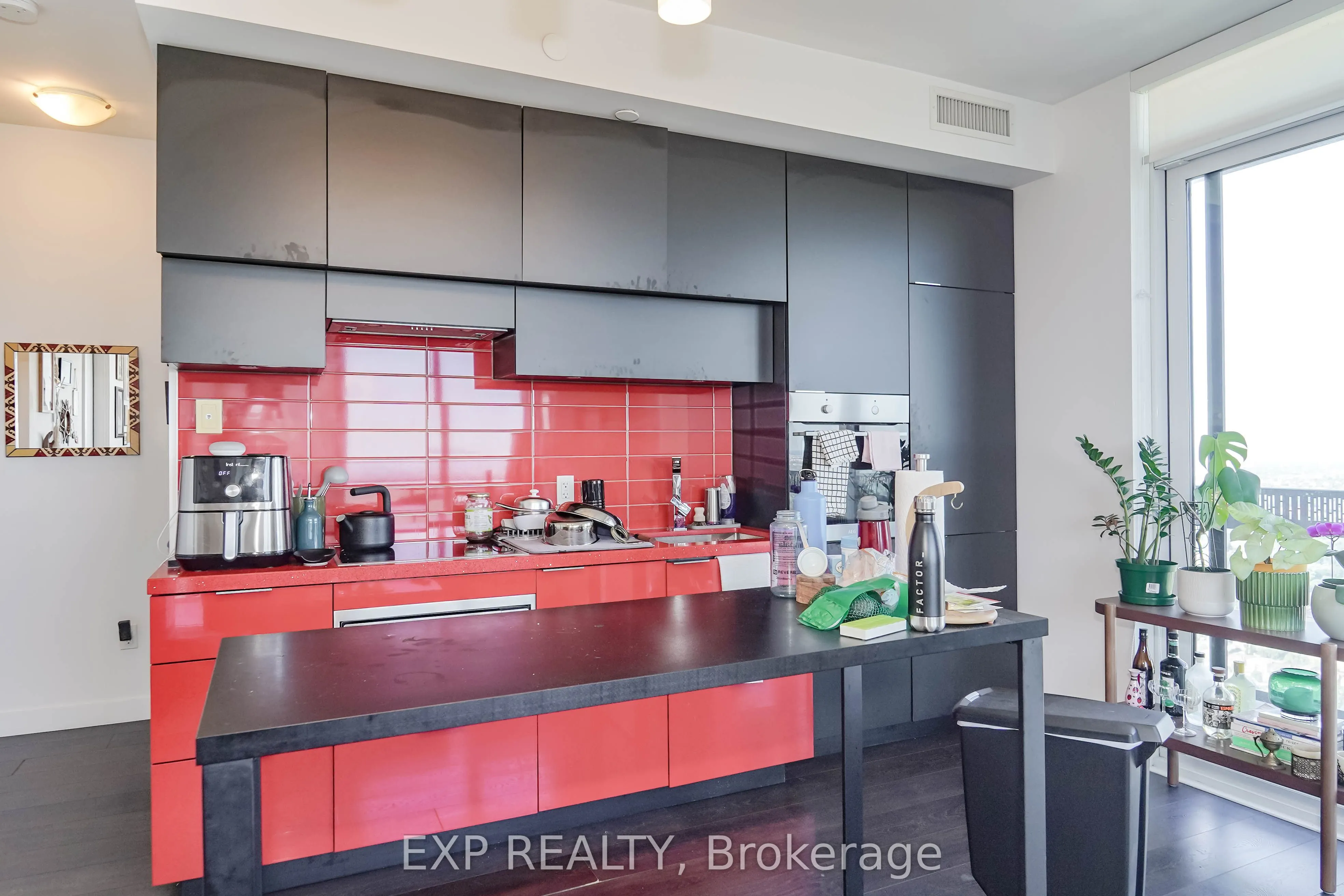 8 Eglinton Avenue E, #5505