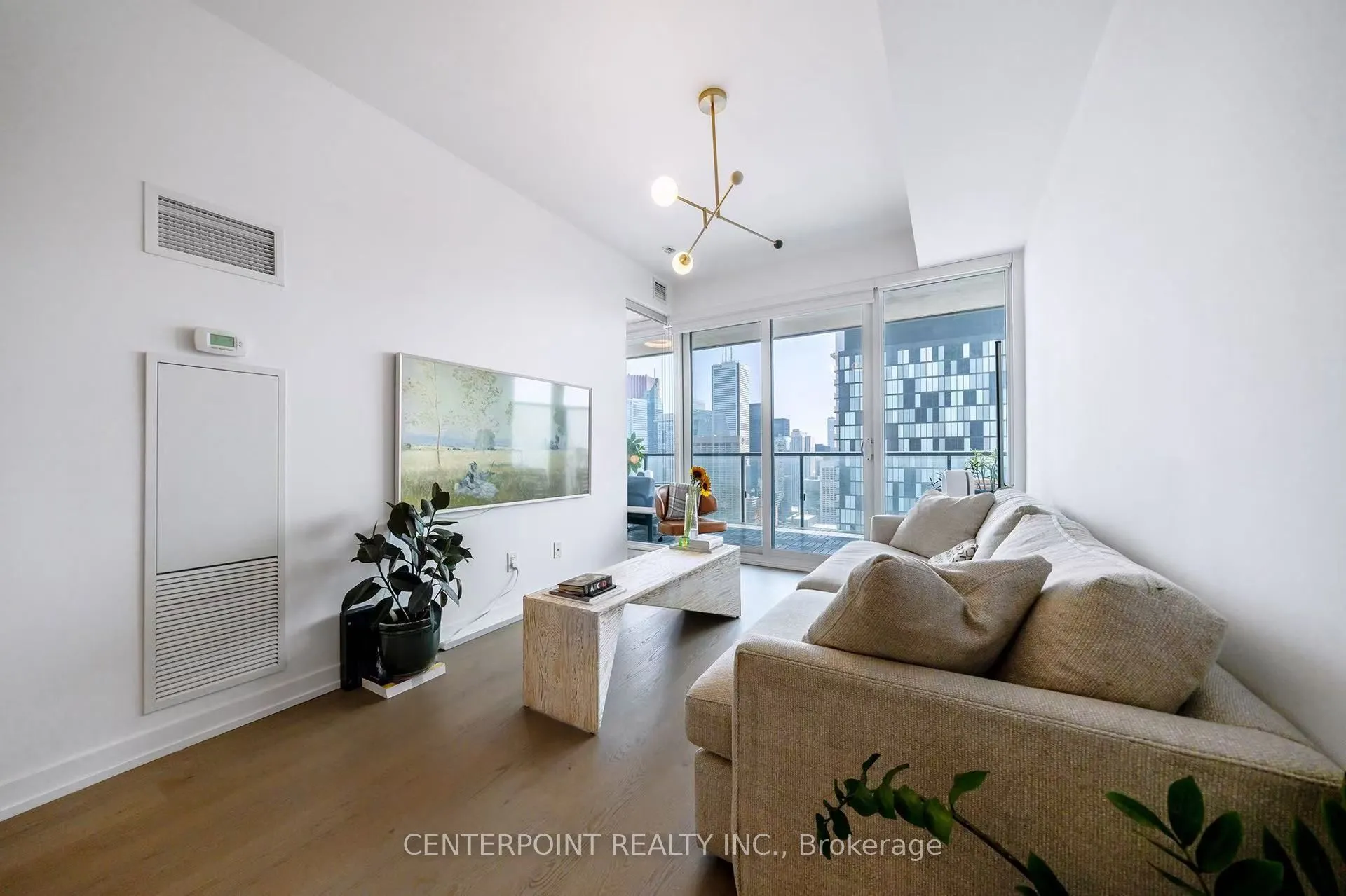 488 University Avenue, #2808